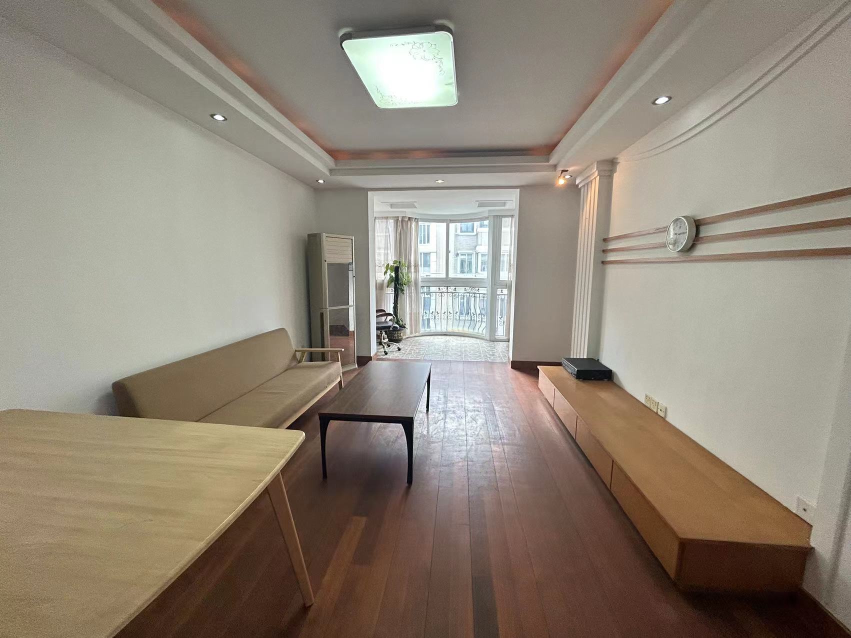 濠西园 3室2厅1卫 142m&sup2;