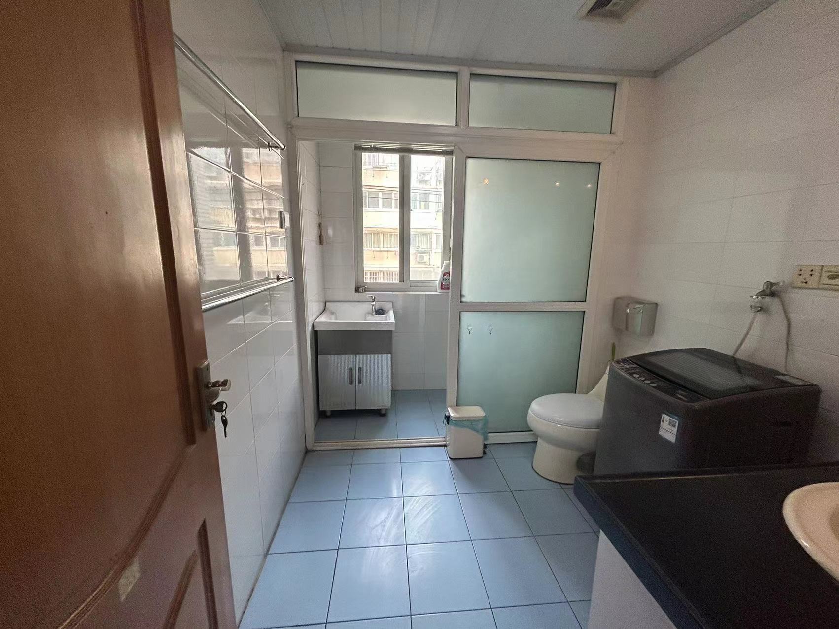 濠西园 3室2厅1卫 142m&sup2;