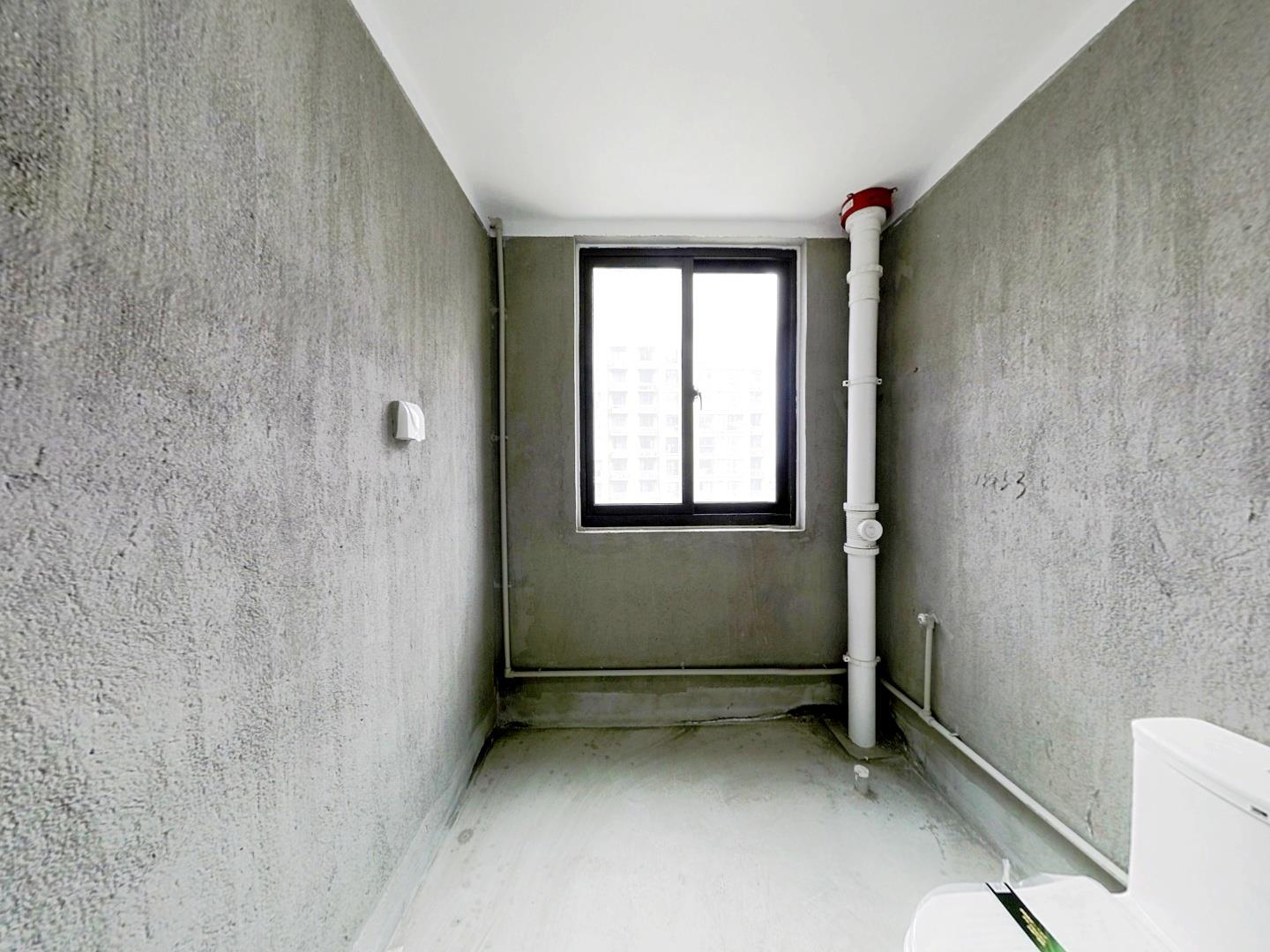 红星嘉苑 3室2厅2卫 139.00m&sup2;