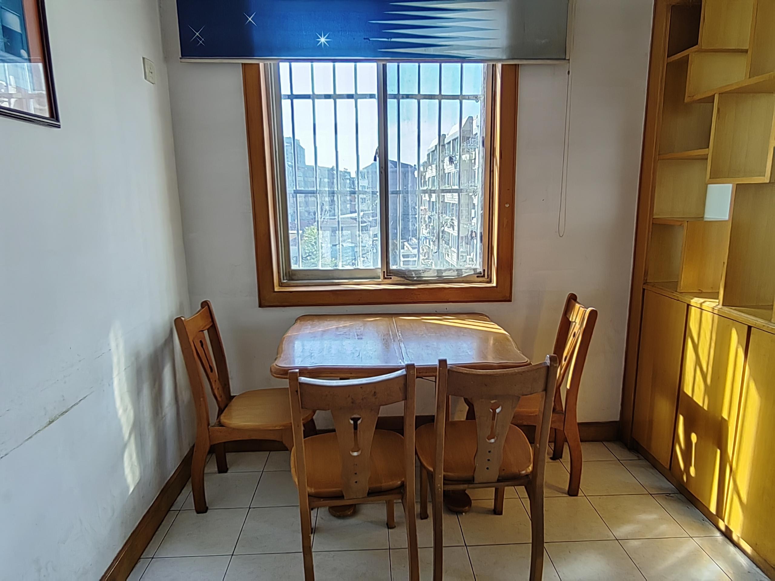 郭里园 3室2厅1卫 101.68m&sup2;