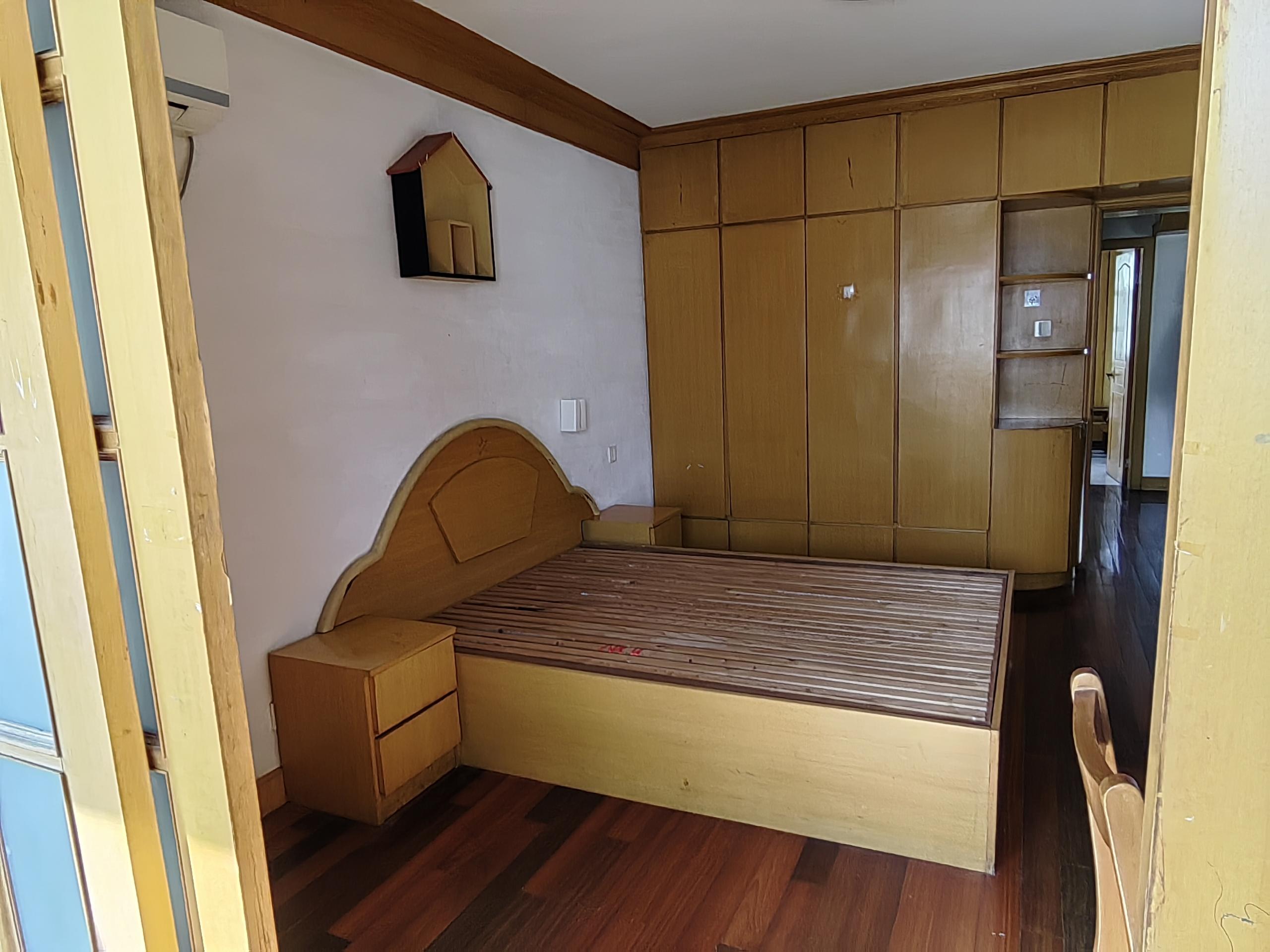 郭里园 3室2厅1卫 101.68m&sup2;