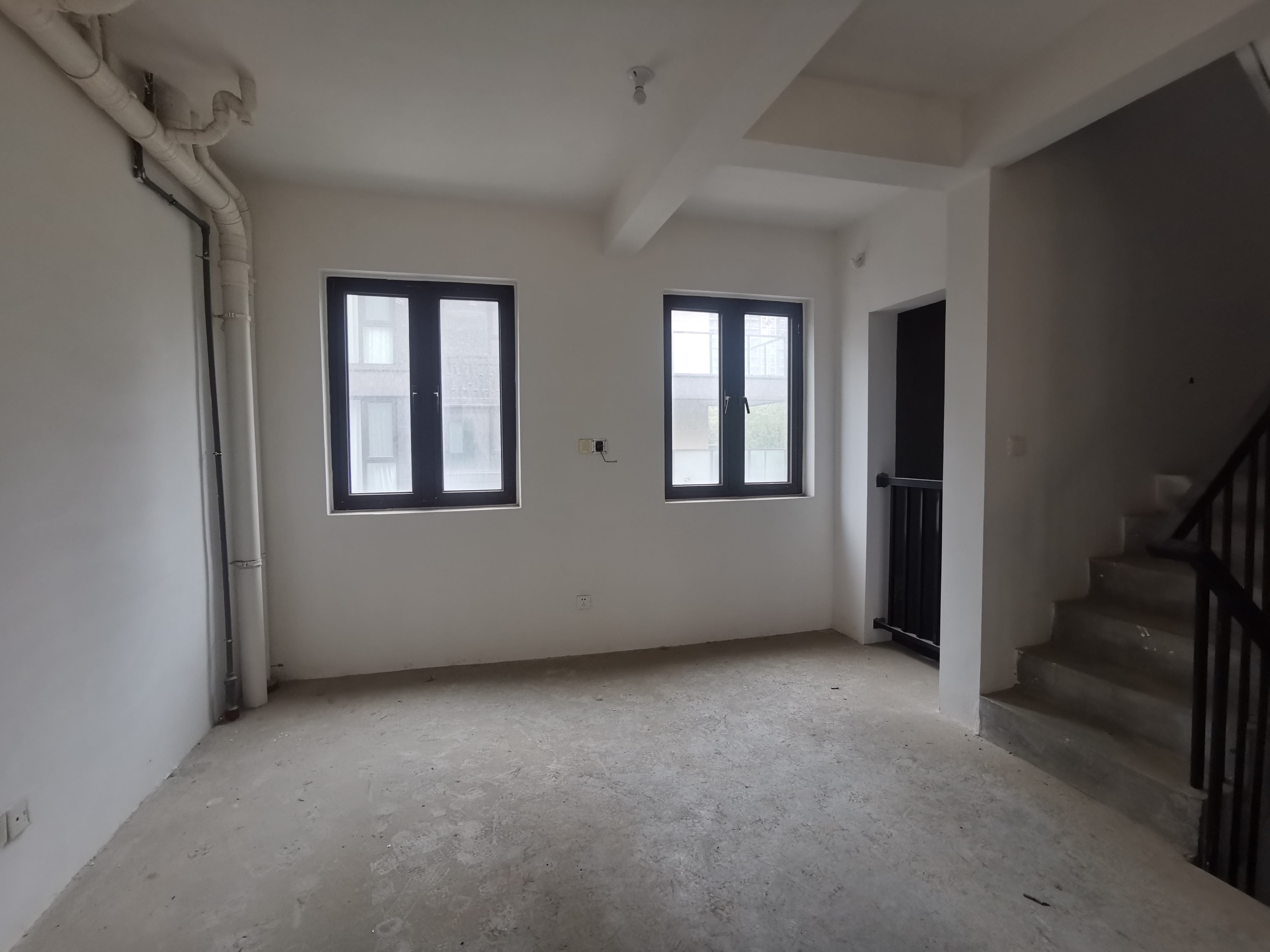 云樾东方 4室2厅3卫 200m&sup2;