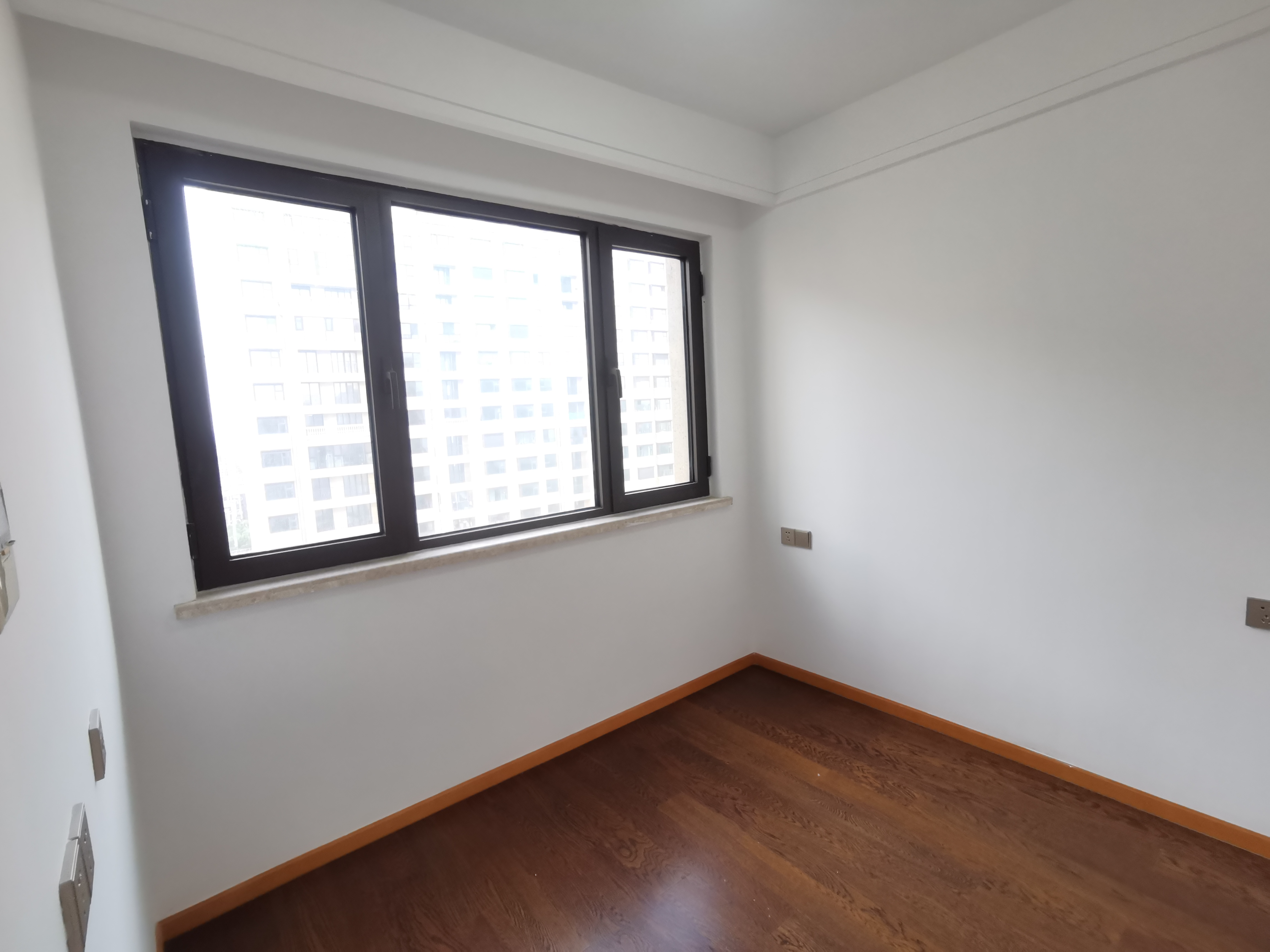 中南熙悦(南通经济技术开发区) 4室2厅2卫 135m&sup2;