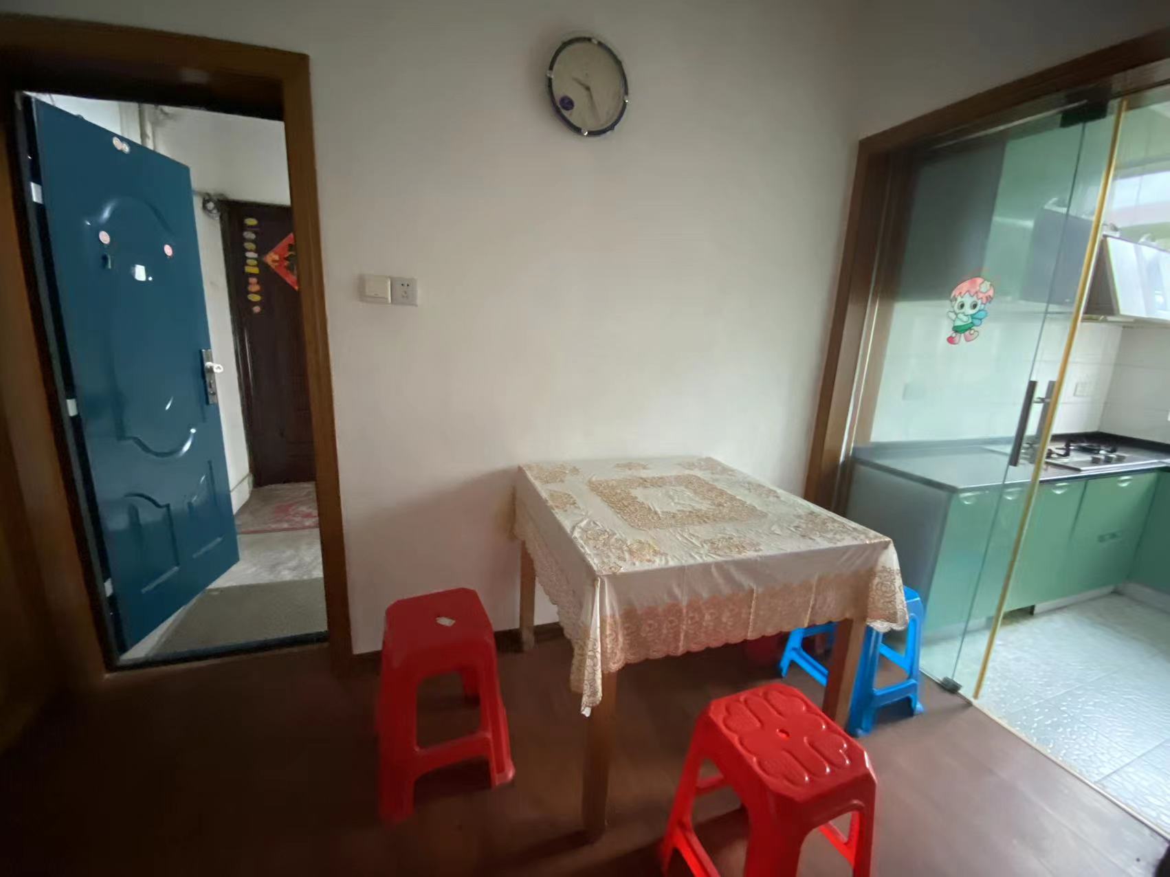 八角亭东一区 2室1厅1卫 70m²