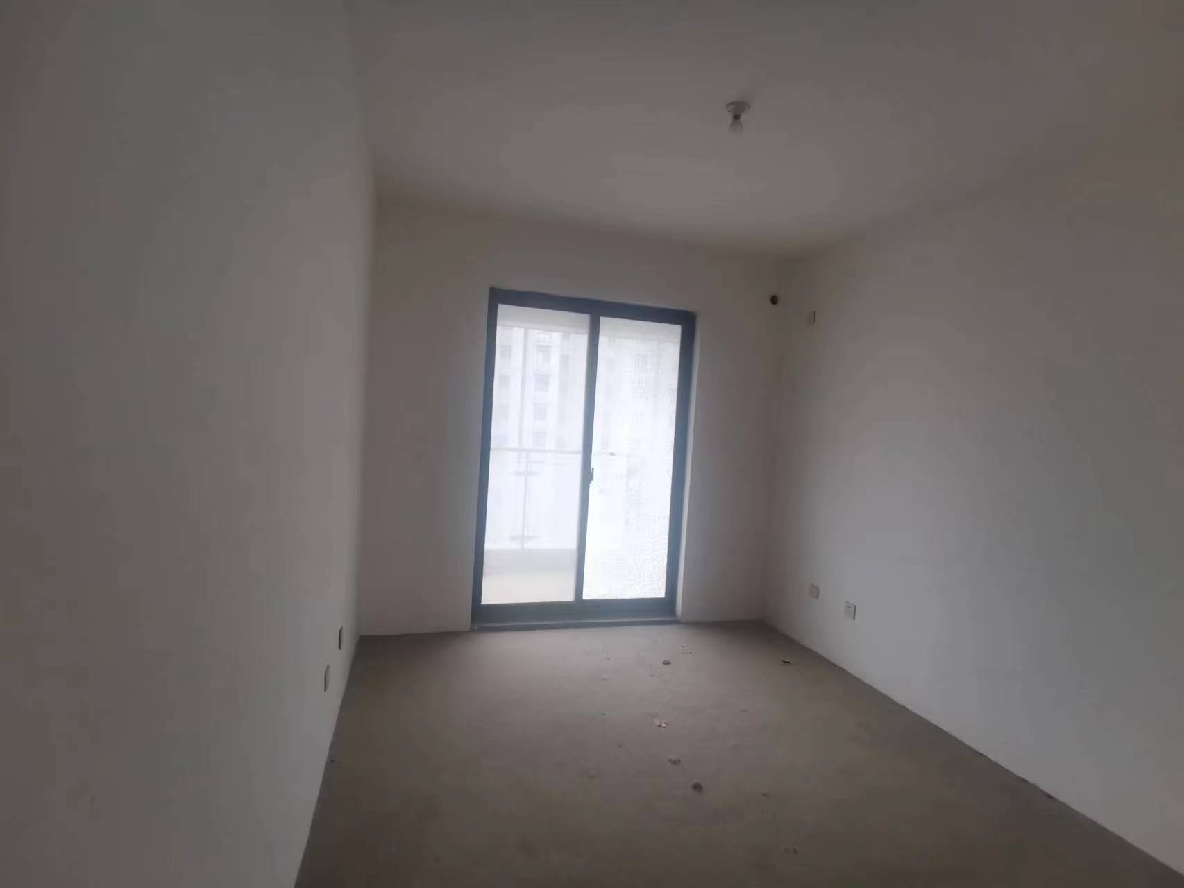 翰铂府北区 4室2厅2卫 142m&sup2;