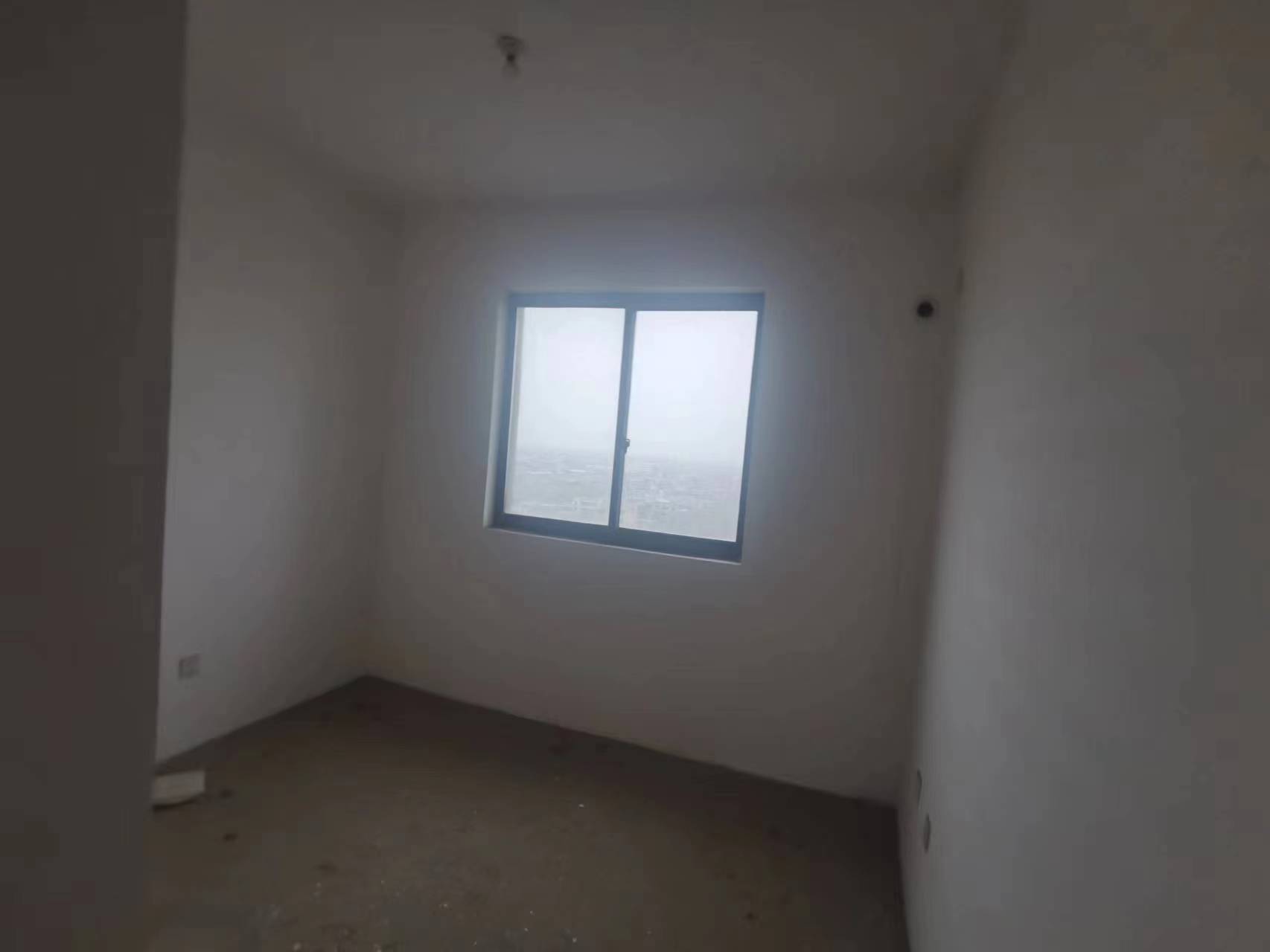 翰铂府北区 4室2厅2卫 142m&sup2;