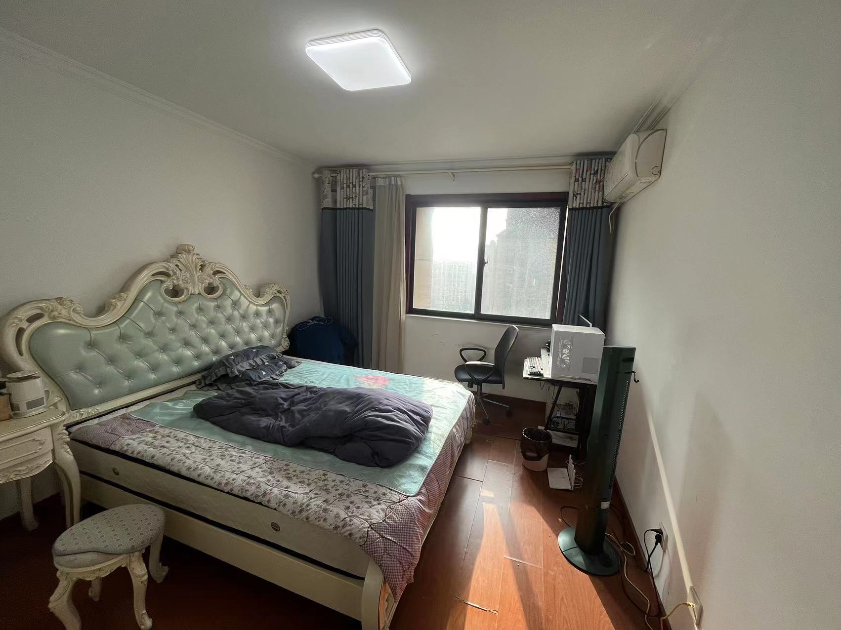 外滩花苑 2室2厅1卫 96m&sup2;