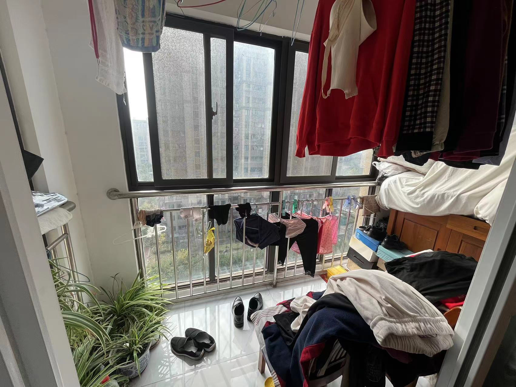 外滩花苑 2室2厅1卫 96m&sup2;