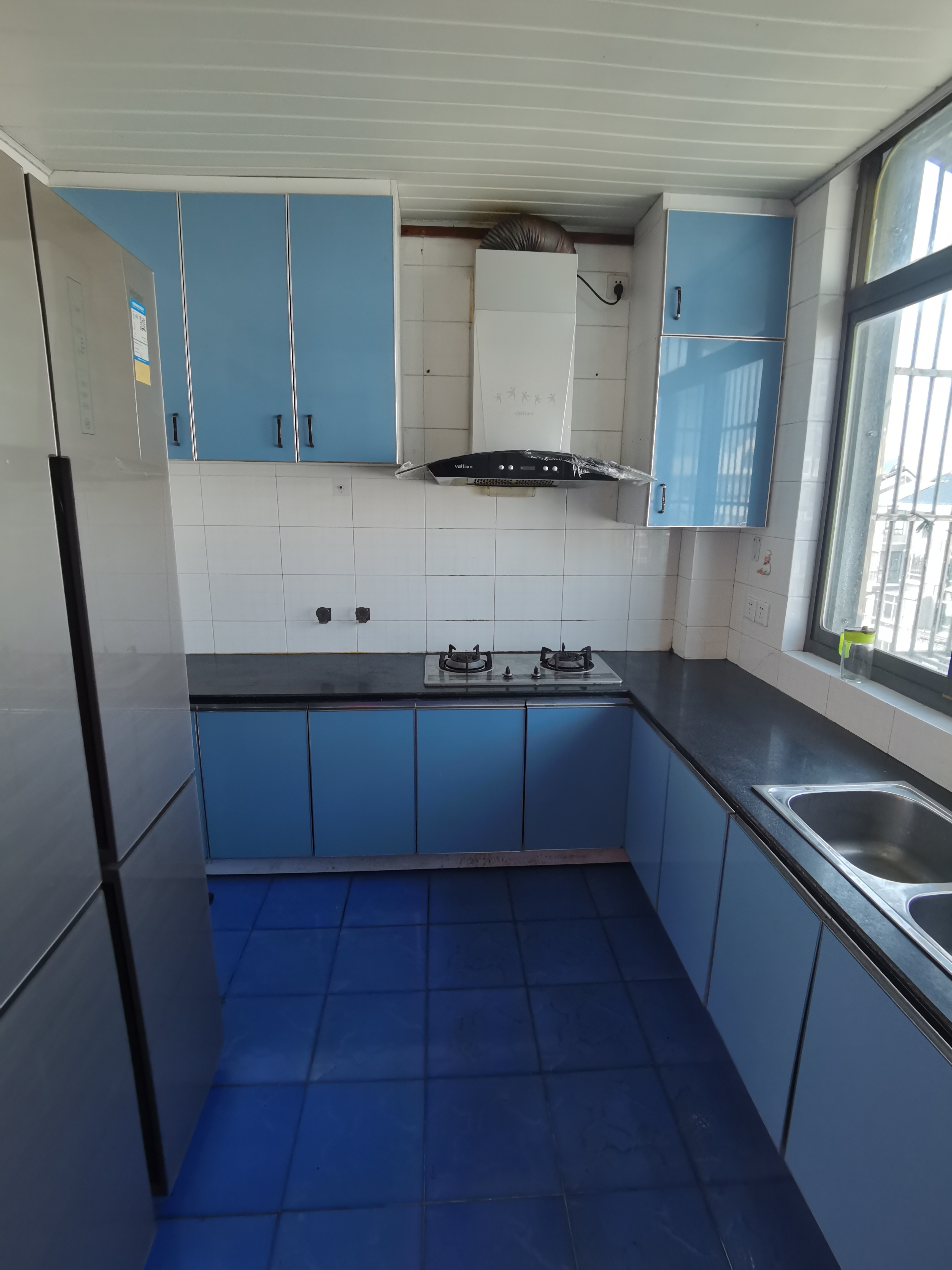 银河公寓 3室2厅1卫 127m&sup2;