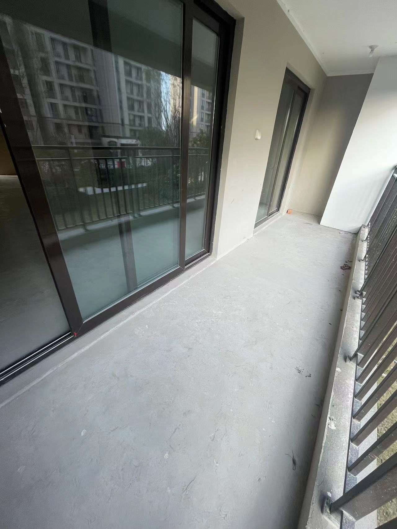绿地江海图 4室2厅2卫 145.00m&sup2;