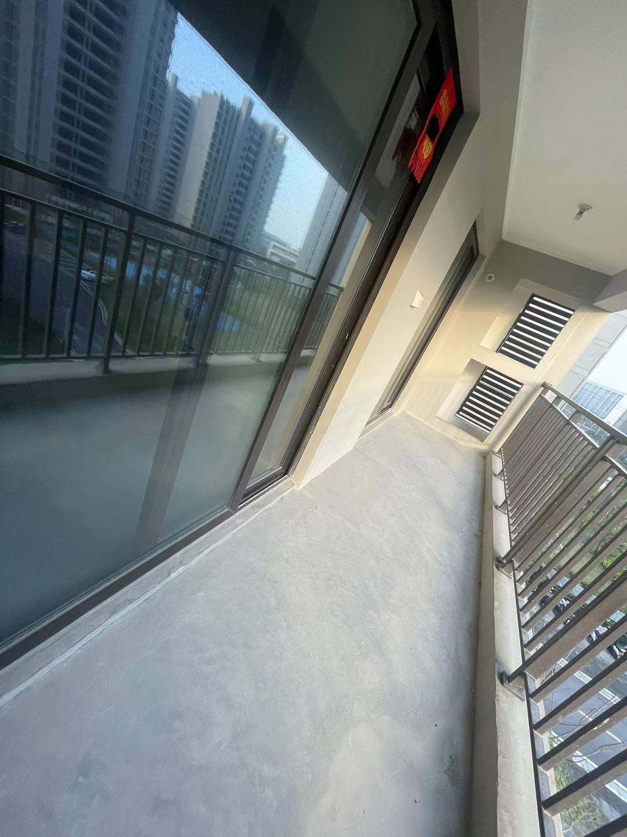 绿地江海图 3室2厅2卫 122m&sup2;