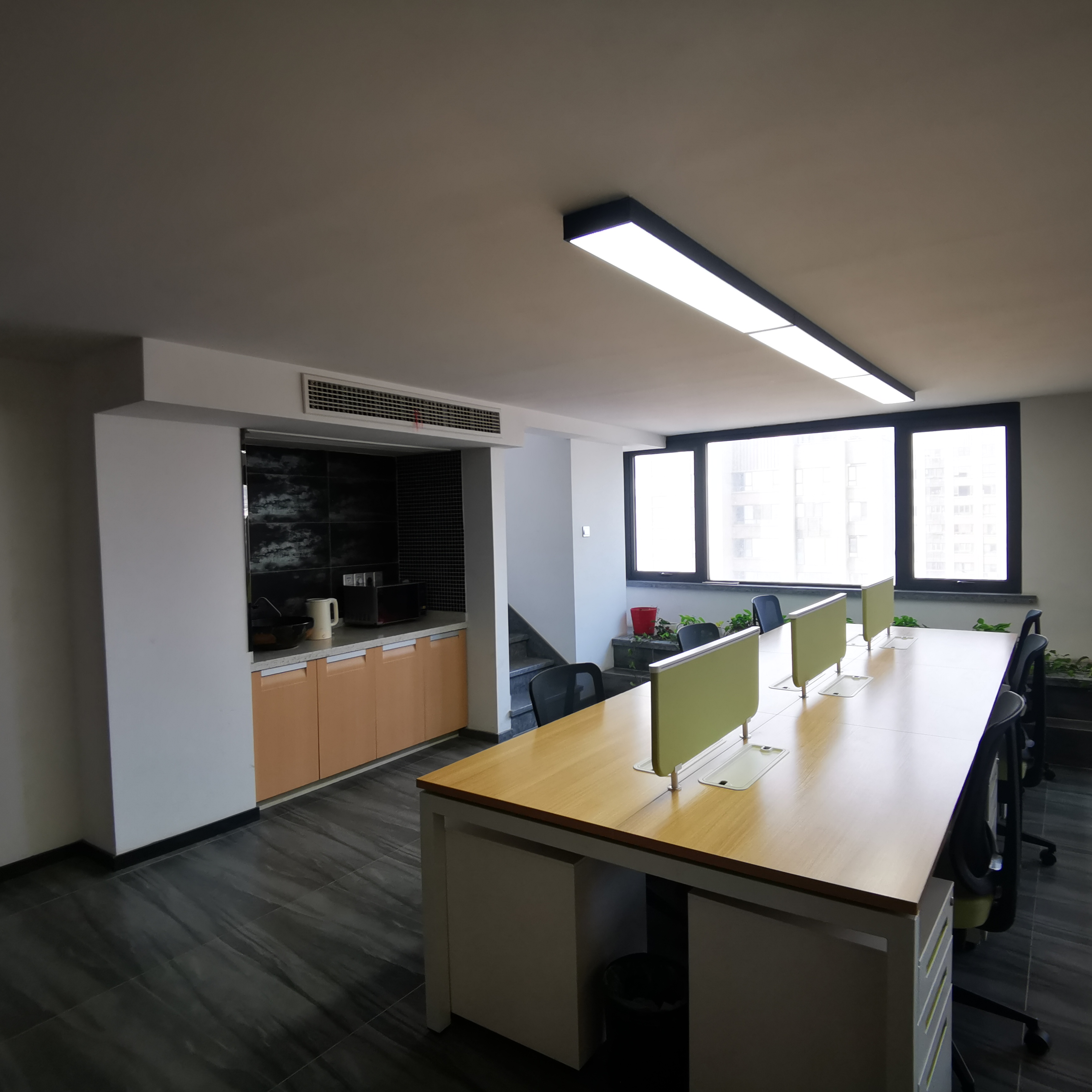 星光耀广场 1室1厅1卫 195m&sup2;