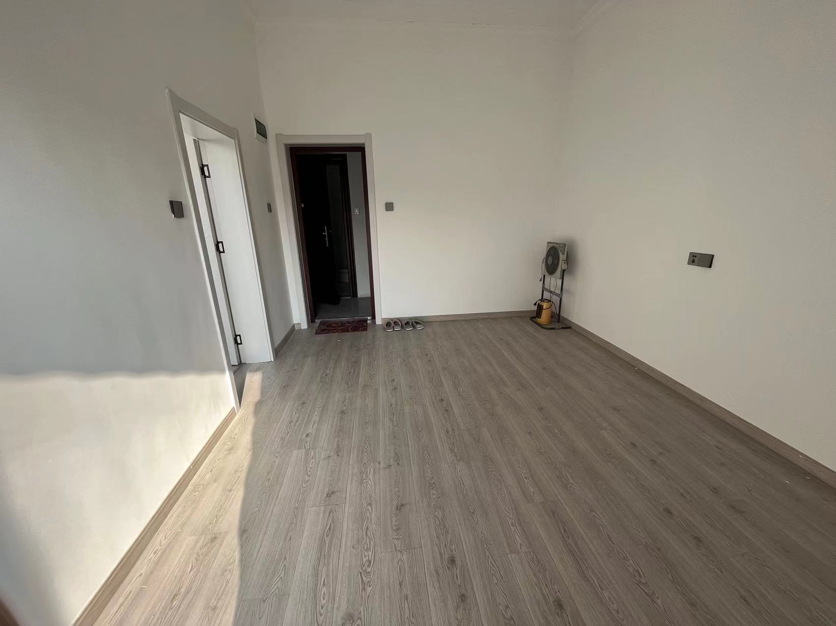 地区机关宿舍 1室1厅1卫 45.67m²