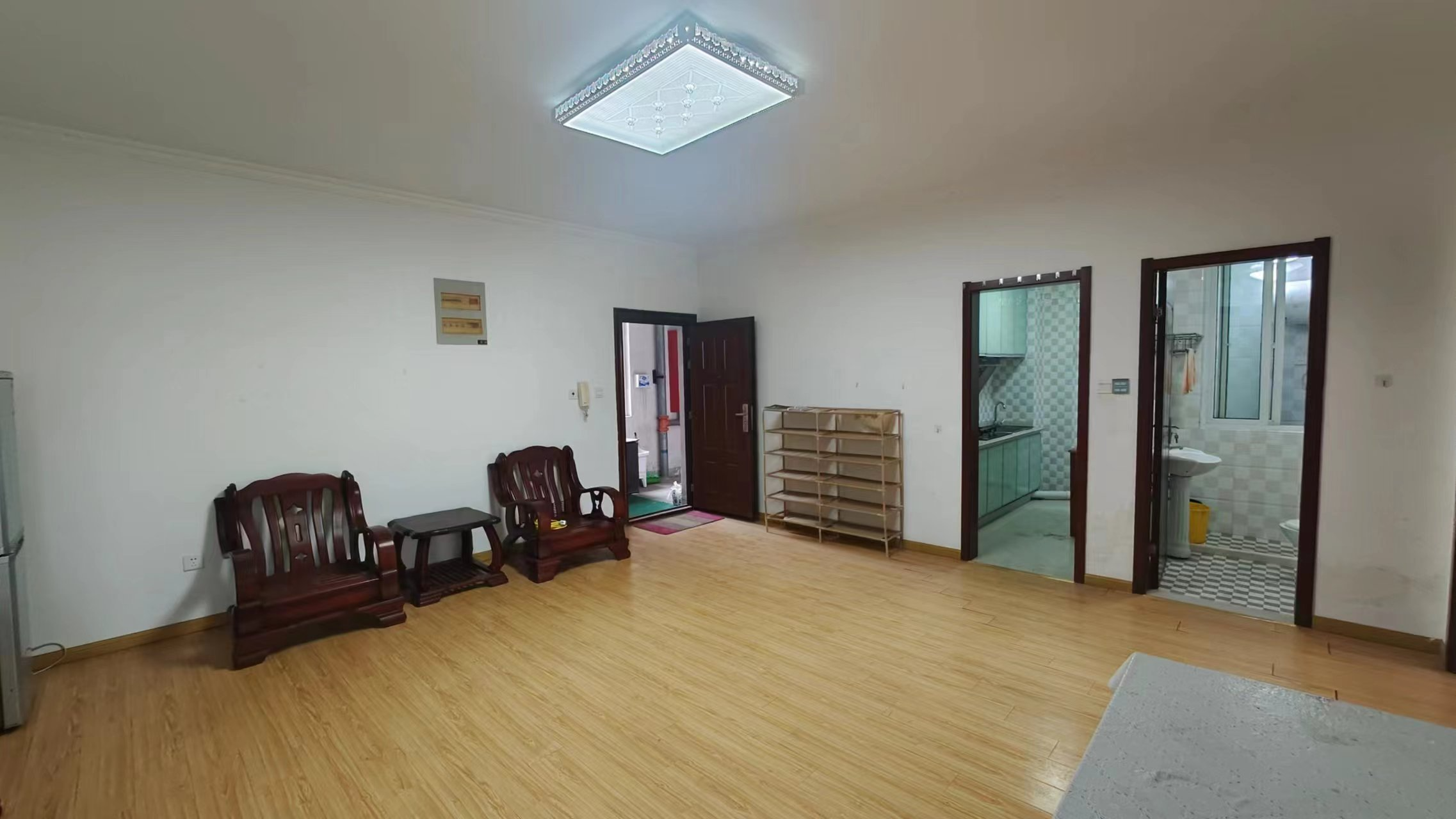 天晖苑 2室2厅1卫 79m&sup2;