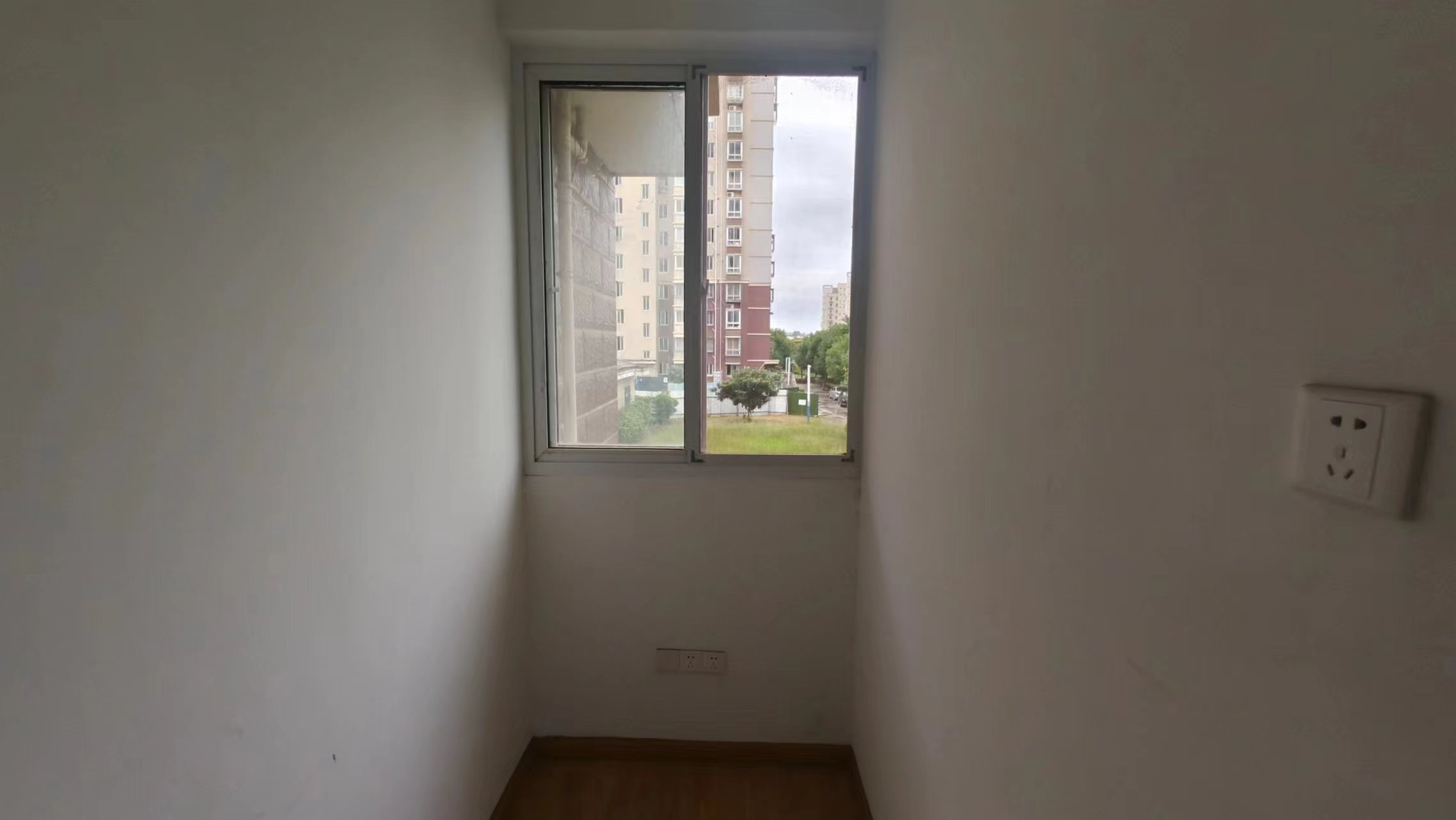 天晖苑 2室2厅1卫 79m&sup2;