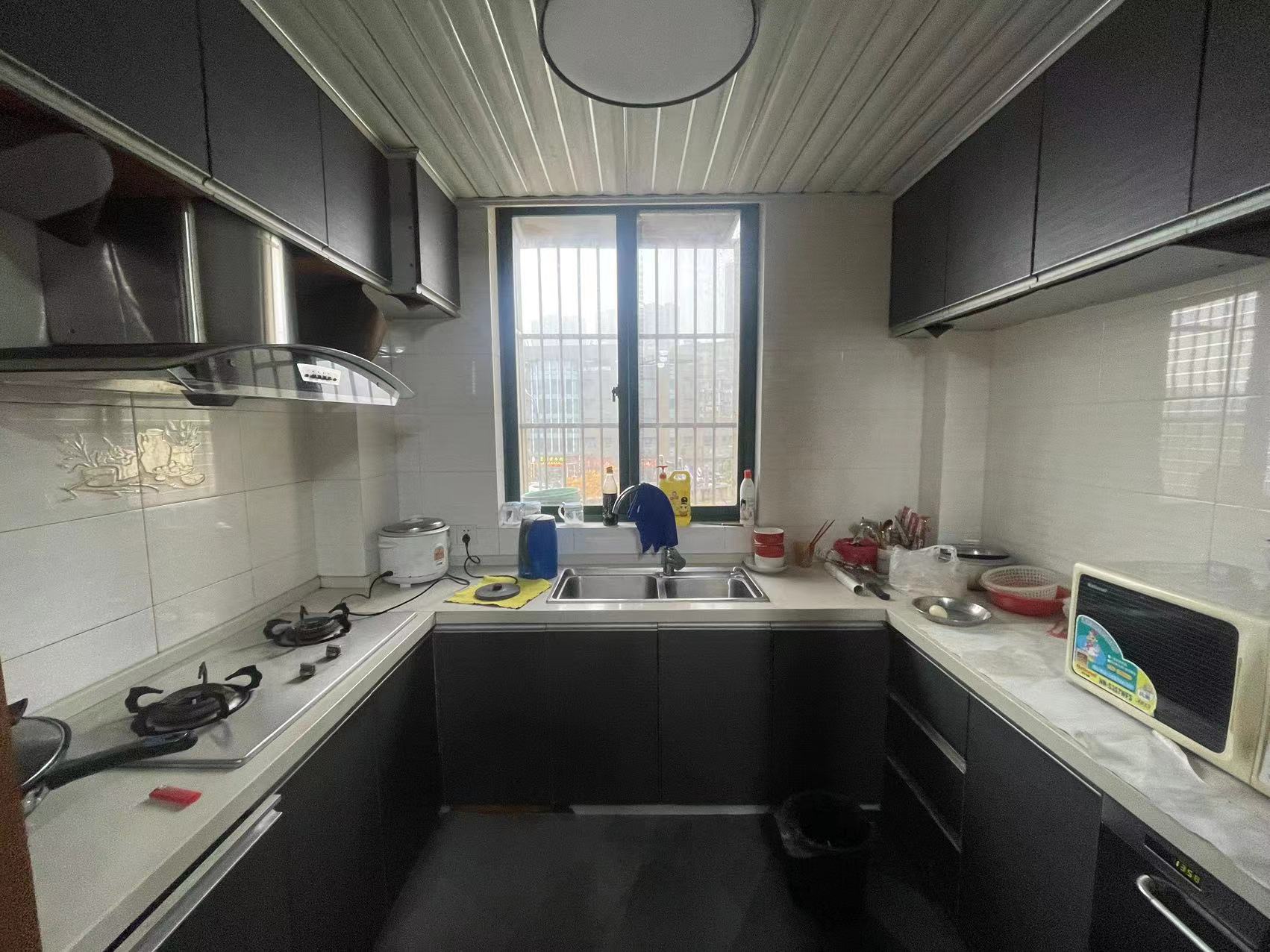 佳乐花苑 3室2厅2卫 146m&sup2;