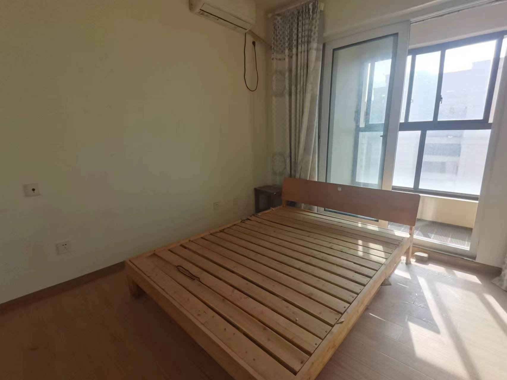 世茂新界 3室2厅2卫 123m&sup2;