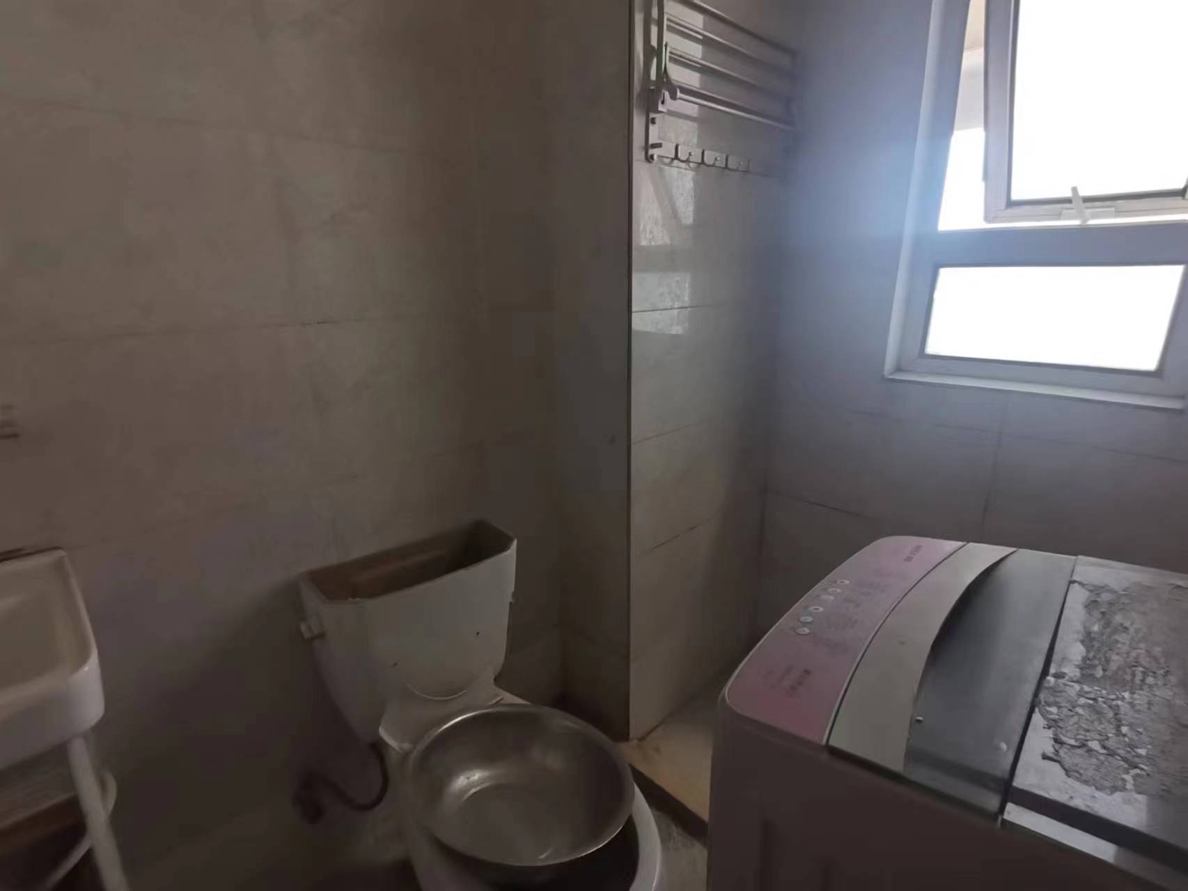 世茂新界 3室2厅2卫 123m&sup2;