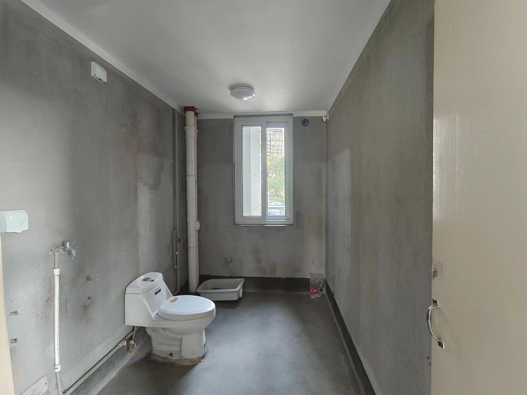 白龙花苑 2室1厅1卫 88m&sup2;