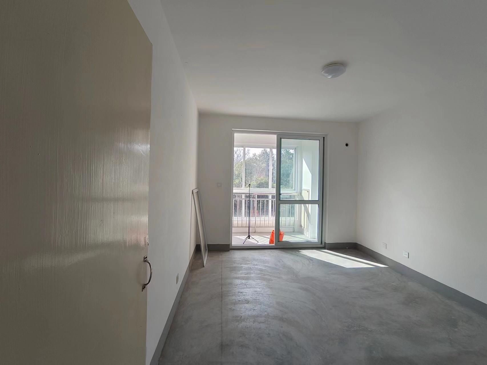白龙花苑 2室1厅1卫 88m&sup2;