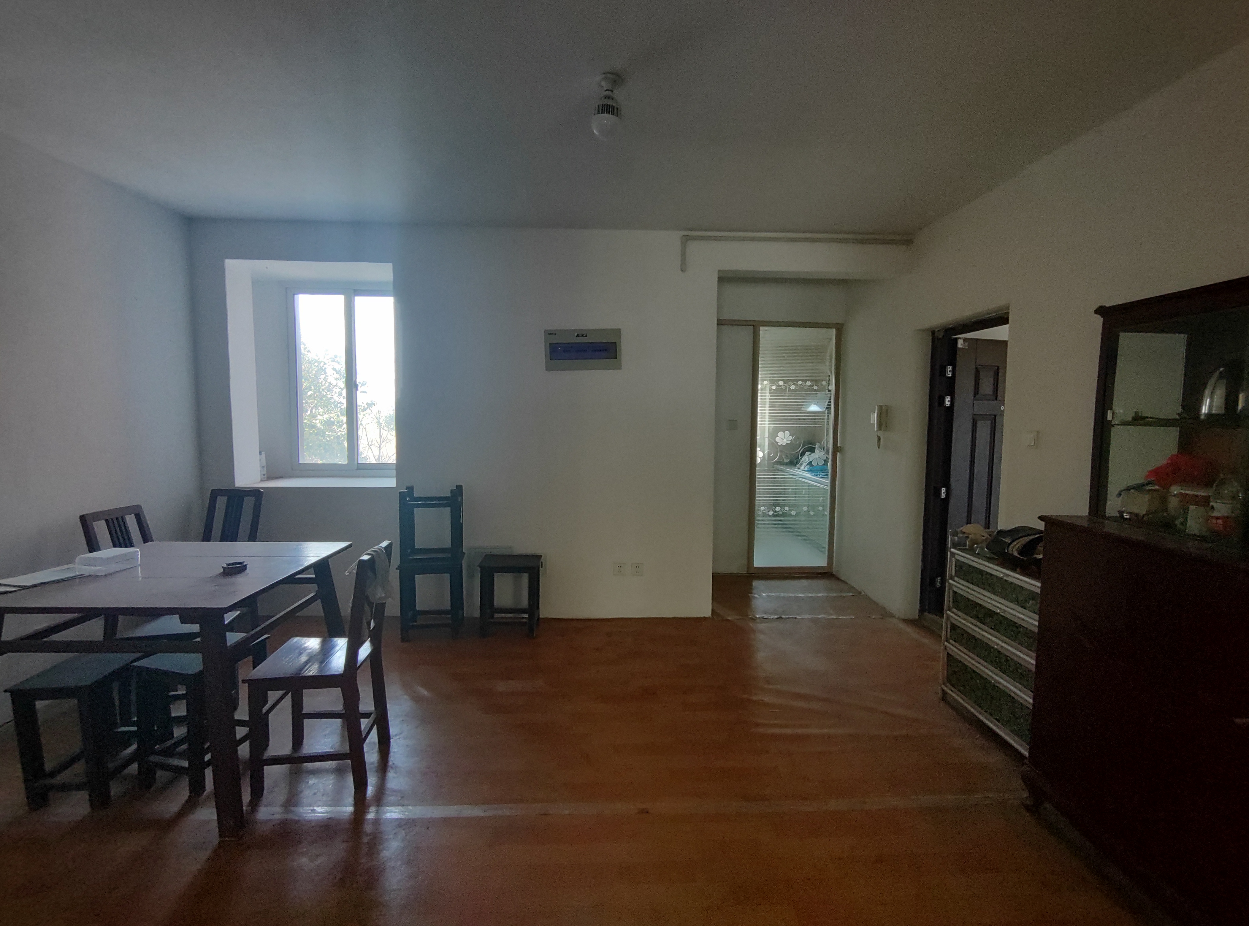 龙湖佳苑 2室1厅1卫 97.3m&sup2;