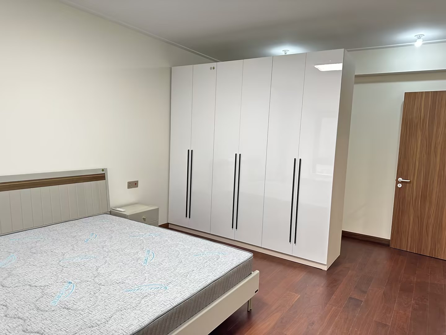 中南万科大都会 4室2厅2卫 148m&sup2;