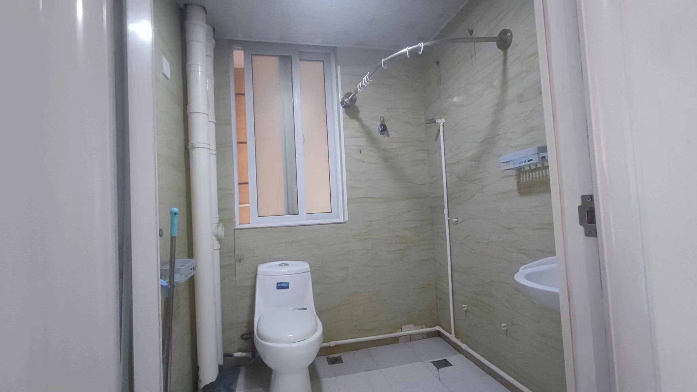 学士府 1室1厅1卫 62m&sup2;