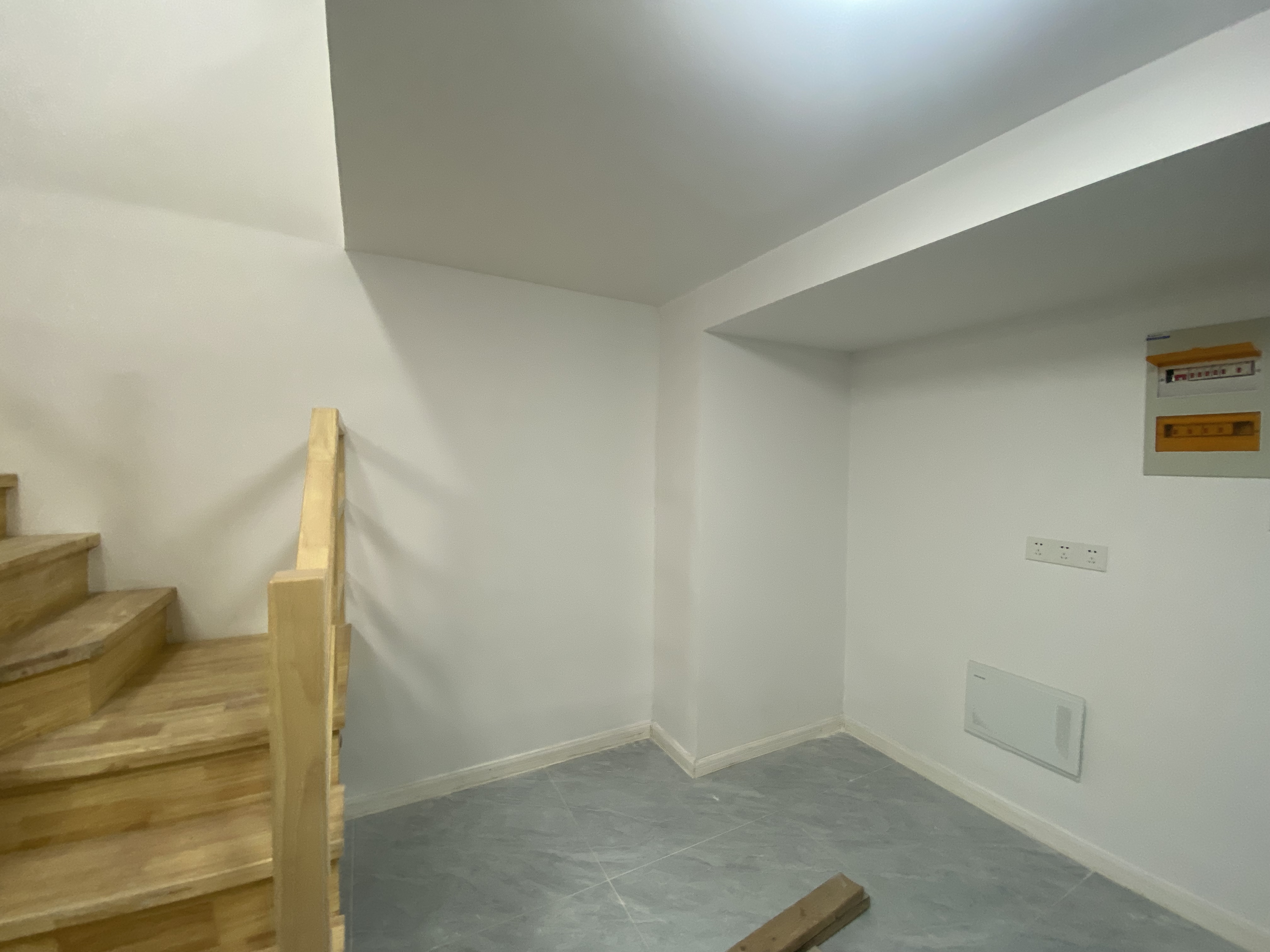 中港银座 2室2厅1卫 48m&sup2;