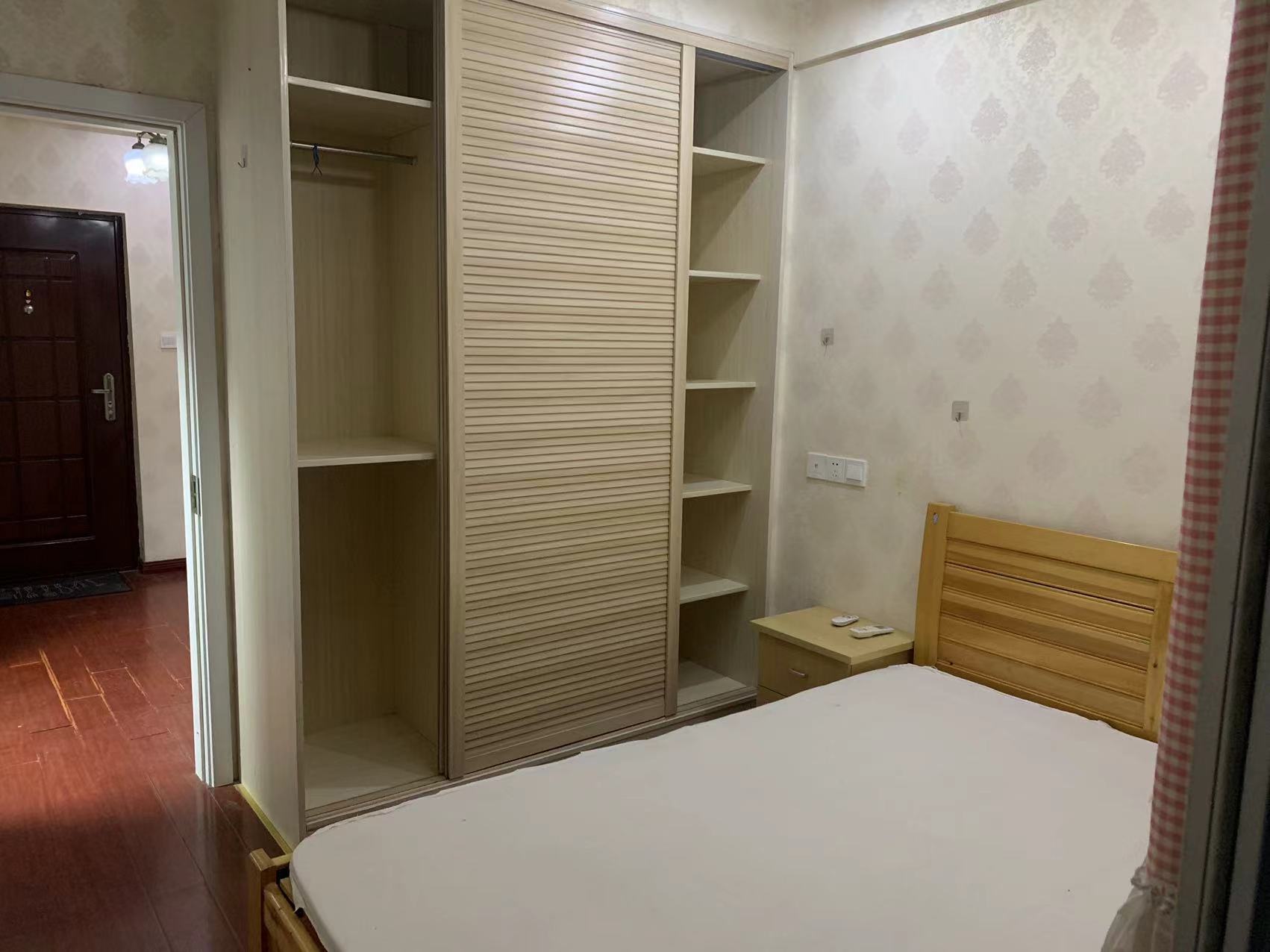 鑫湖国贸中心 1室1厅1卫 45m&sup2;