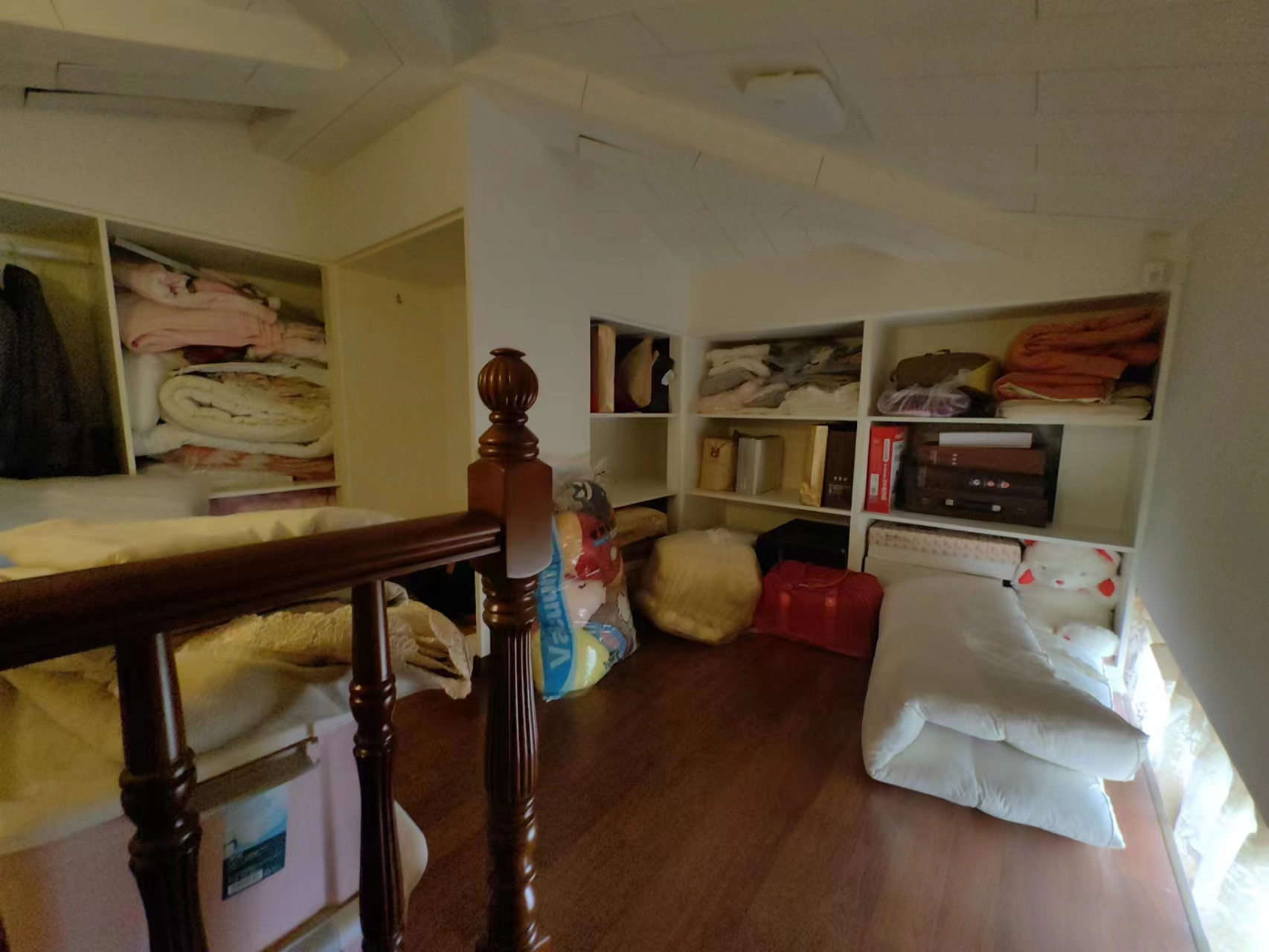 旭日山庄 5室3厅4卫 318m&sup2;