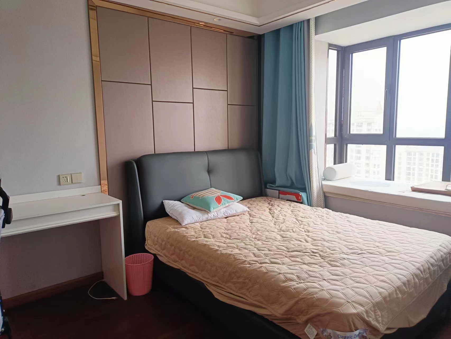 中南世纪花城三期 3室2厅2卫 124.6m&sup2;
