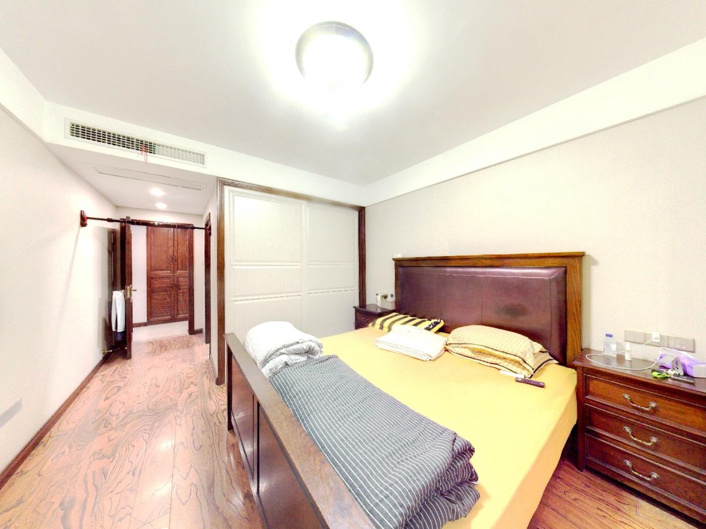 和兴花苑 4室2厅2卫 146.63m&sup2;