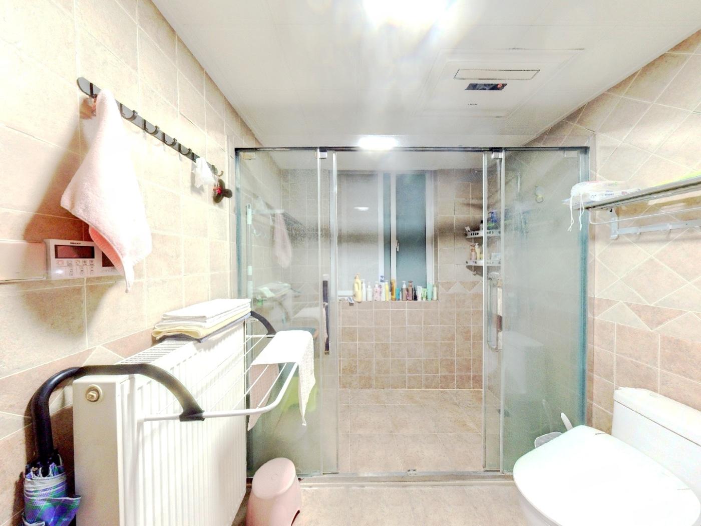 和兴花苑 4室2厅2卫 146.63m&sup2;