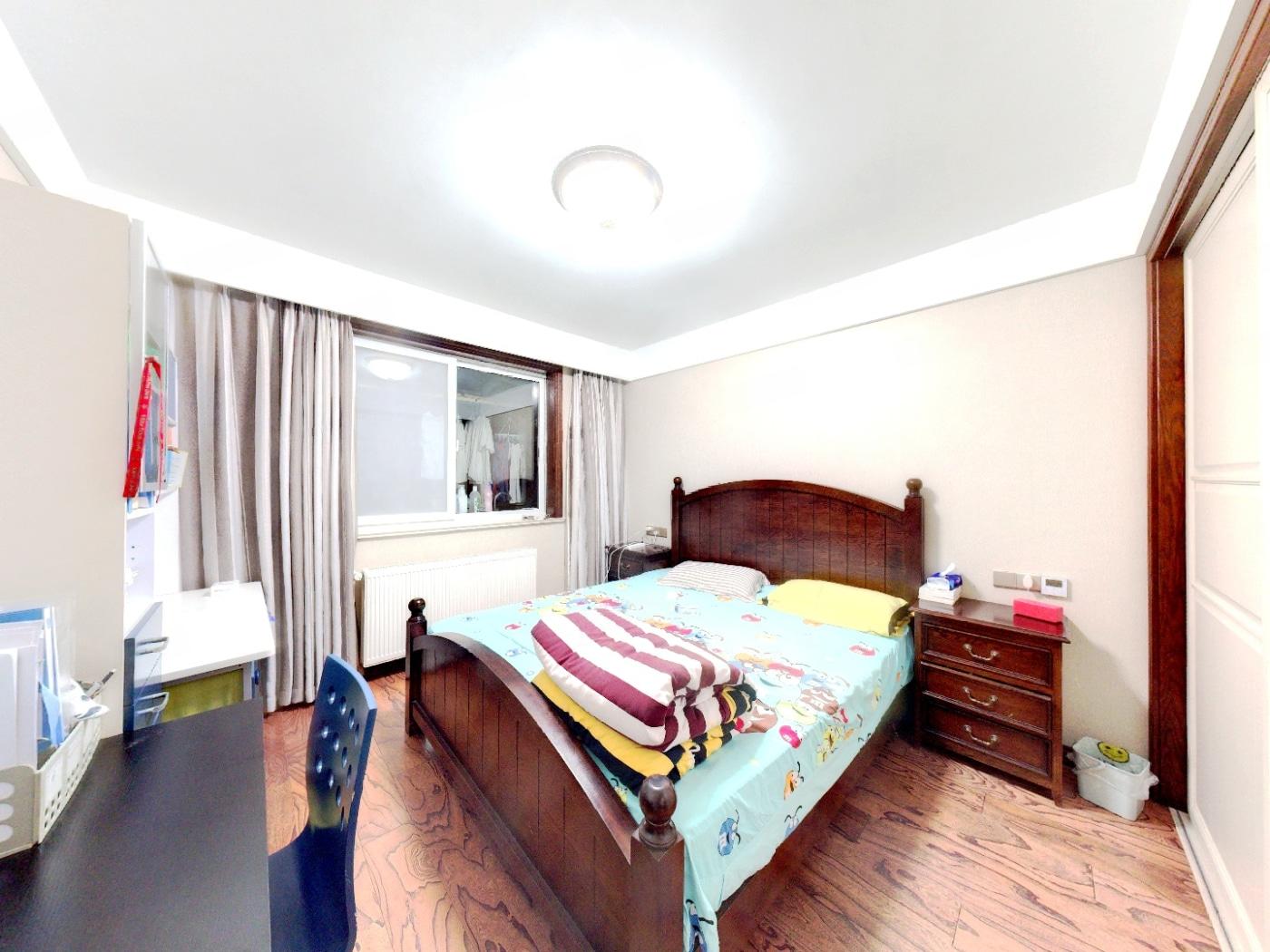 和兴花苑 4室2厅2卫 146.63m&sup2;