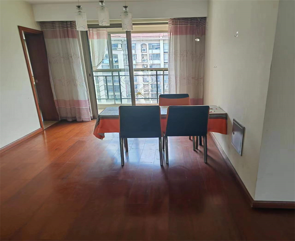 优山美地花园北区 2室2厅1卫 101m&sup2;