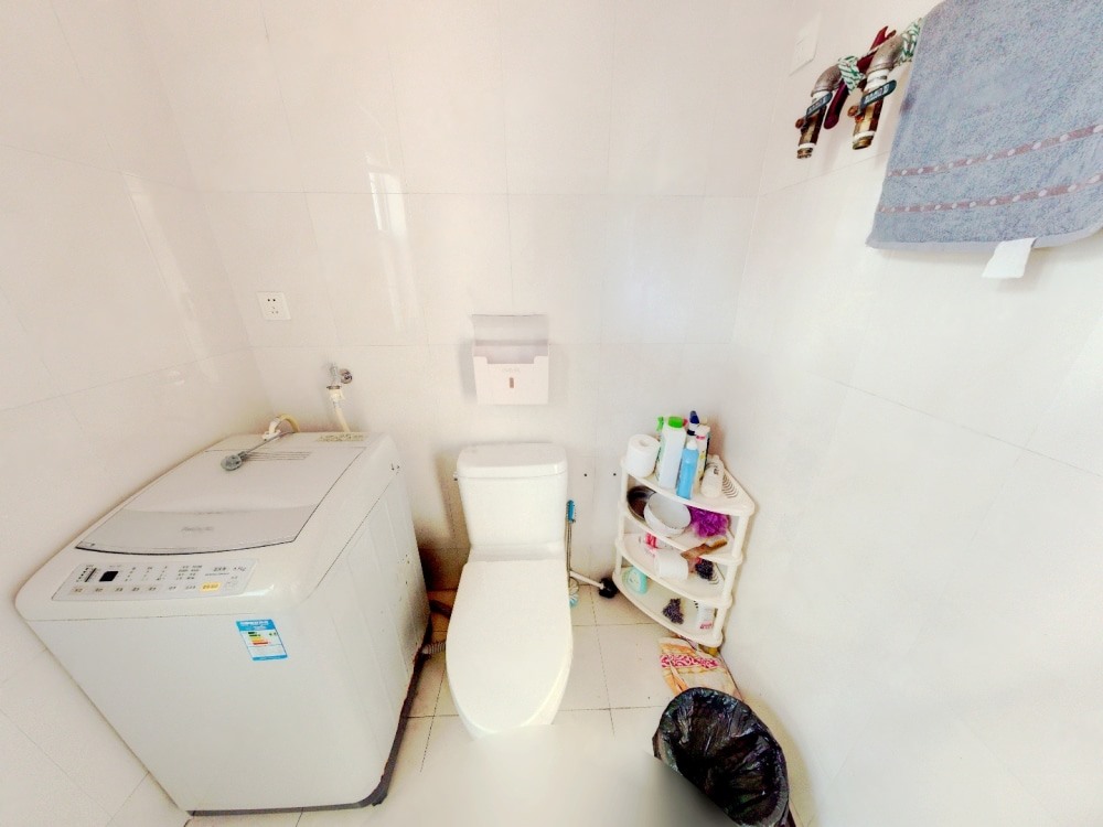 东郊庄园 4室3厅3卫 350m&sup2;