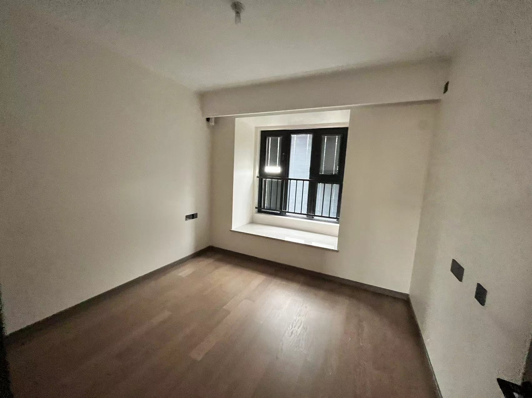 万科翡翠公园 2室1厅1卫 92m&sup2;