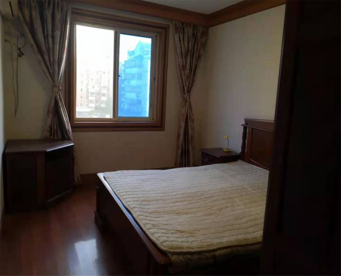 莲花苑 3室2厅1卫 128.00m&sup2;
