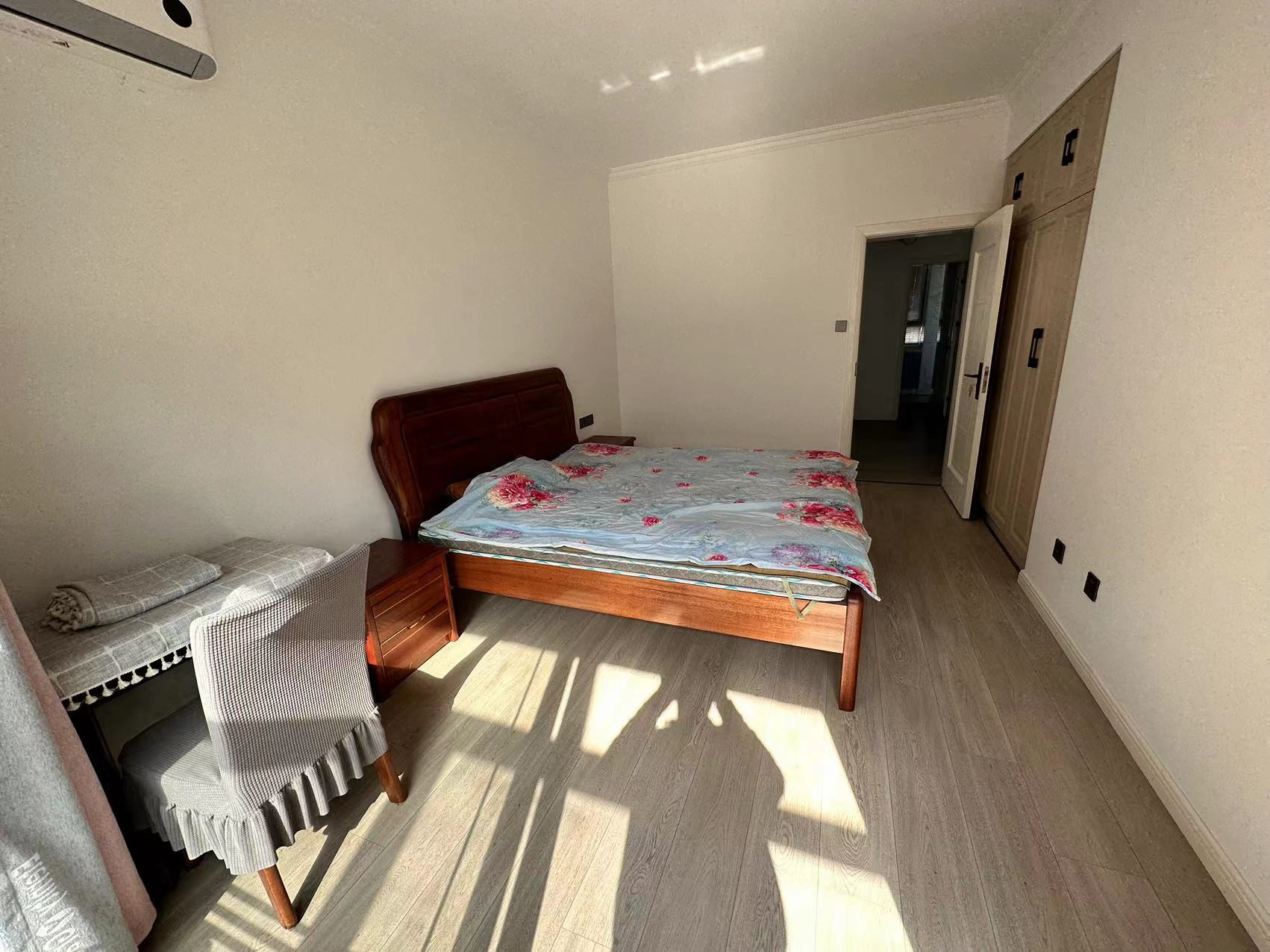 光明新村 3室1厅1卫 83.33m&sup2;