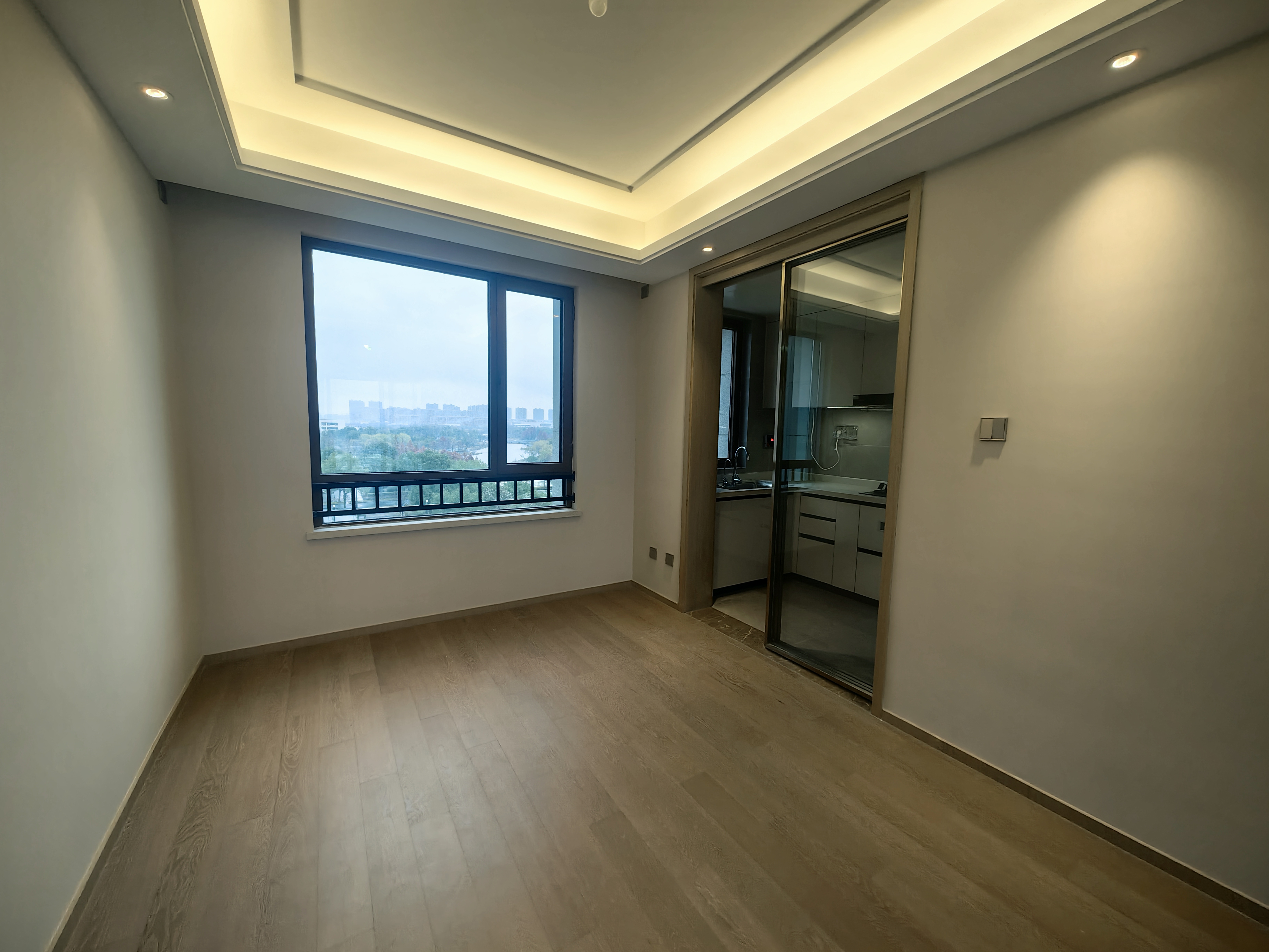星湖泮 4室2厅2卫 143.00m²