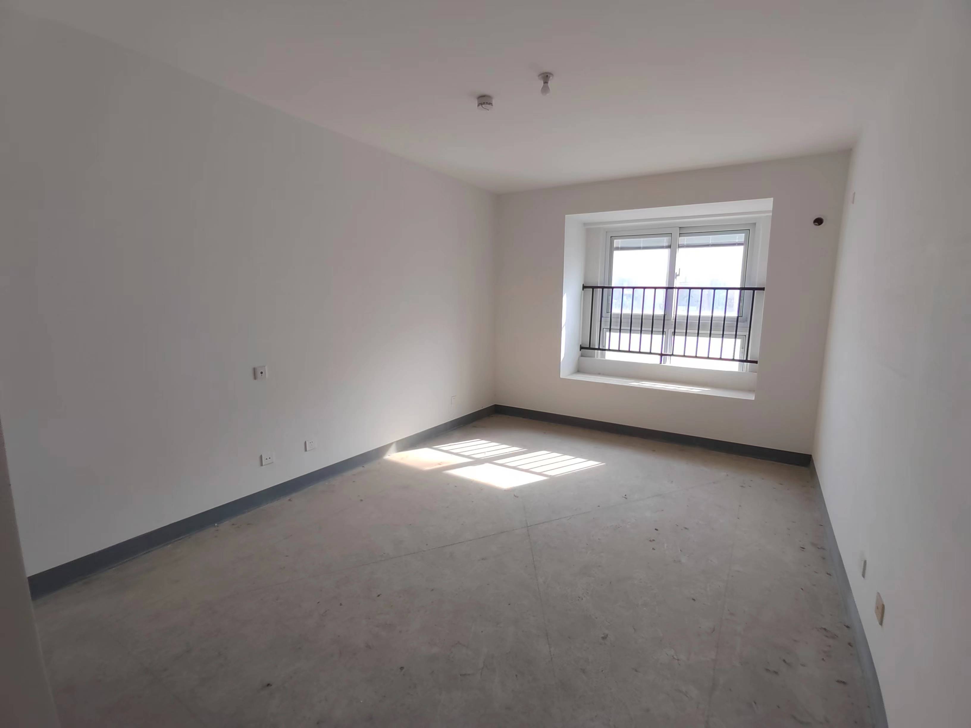 新城香溢紫郡 4室2厅2卫 140.00m&sup2;
