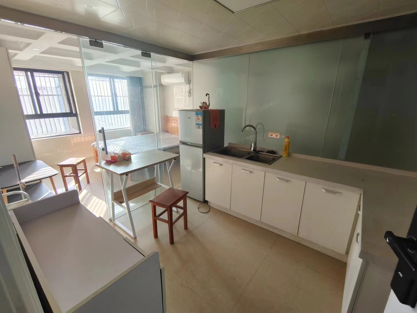 金贸公寓 2室1厅1卫 33.00m²