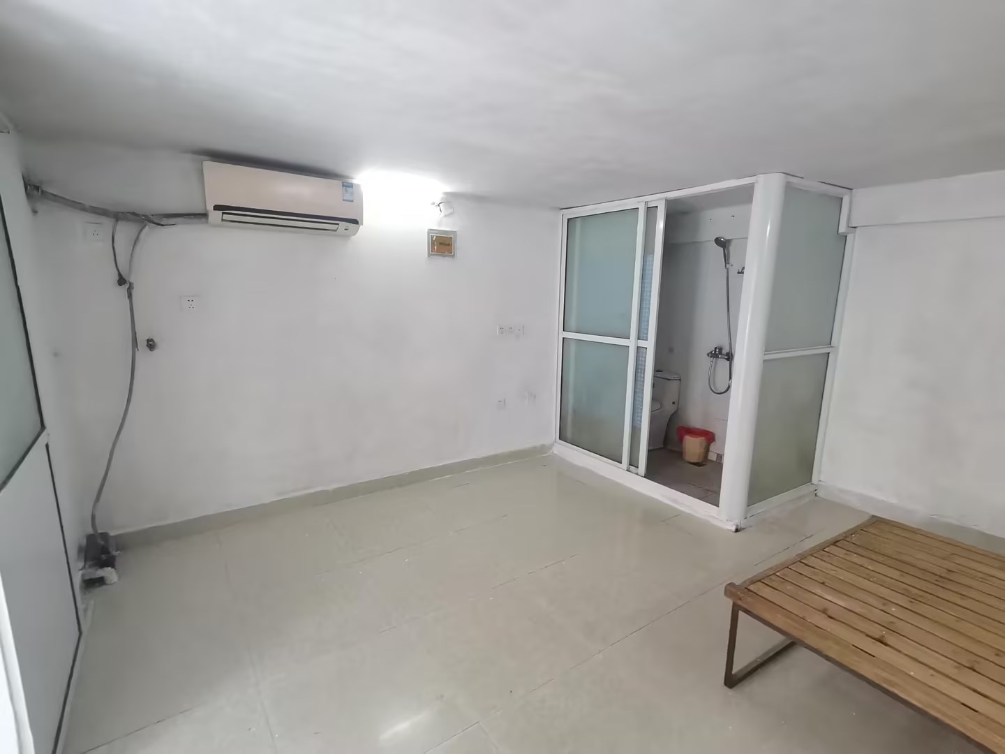 五山公寓 1室1厅1卫 30m²