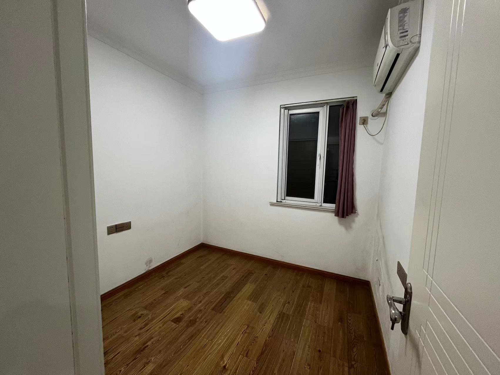 中海碧林湾 3室2厅1卫 96.00m&sup2;
