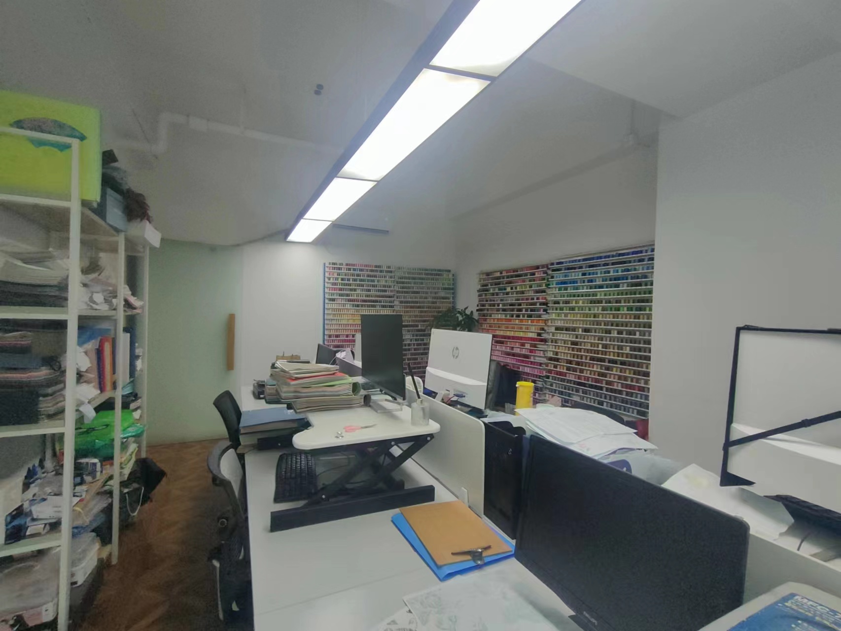 凤凰文化广场 2室2厅1卫 145.14m&sup2;