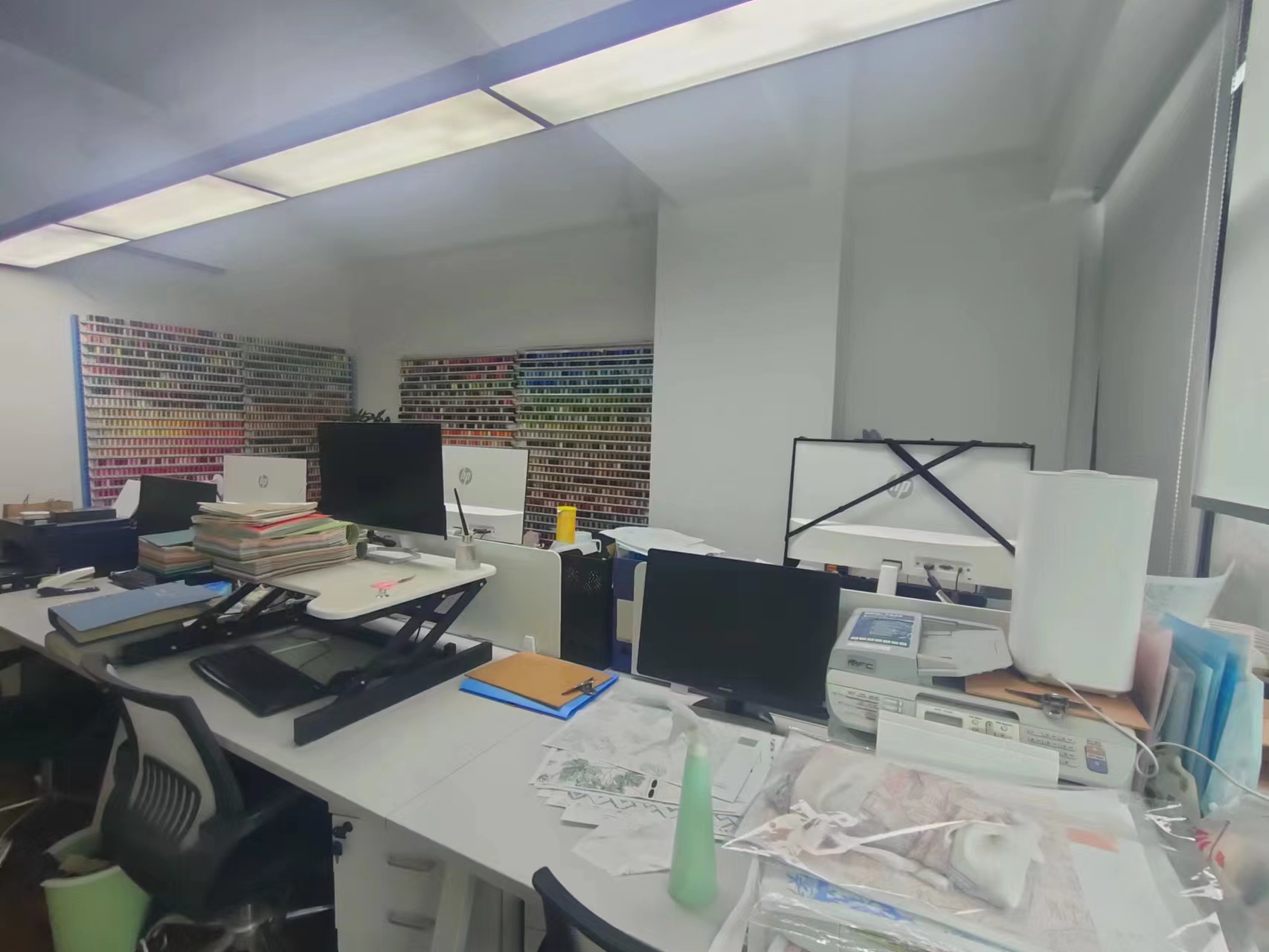 凤凰文化广场 2室2厅1卫 145.14m&sup2;