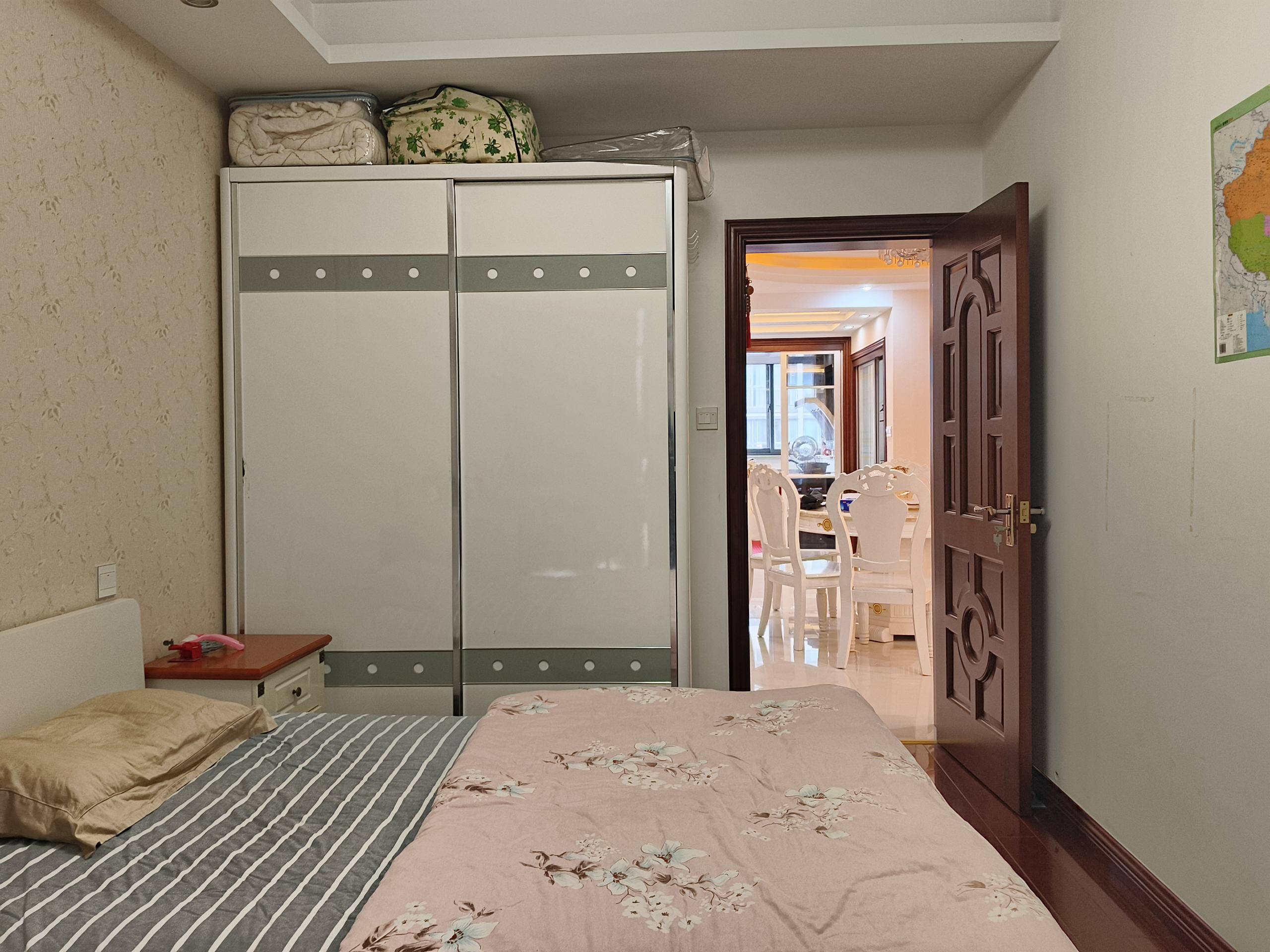 苏建阳光新城 4室2厅2卫 140m&sup2;