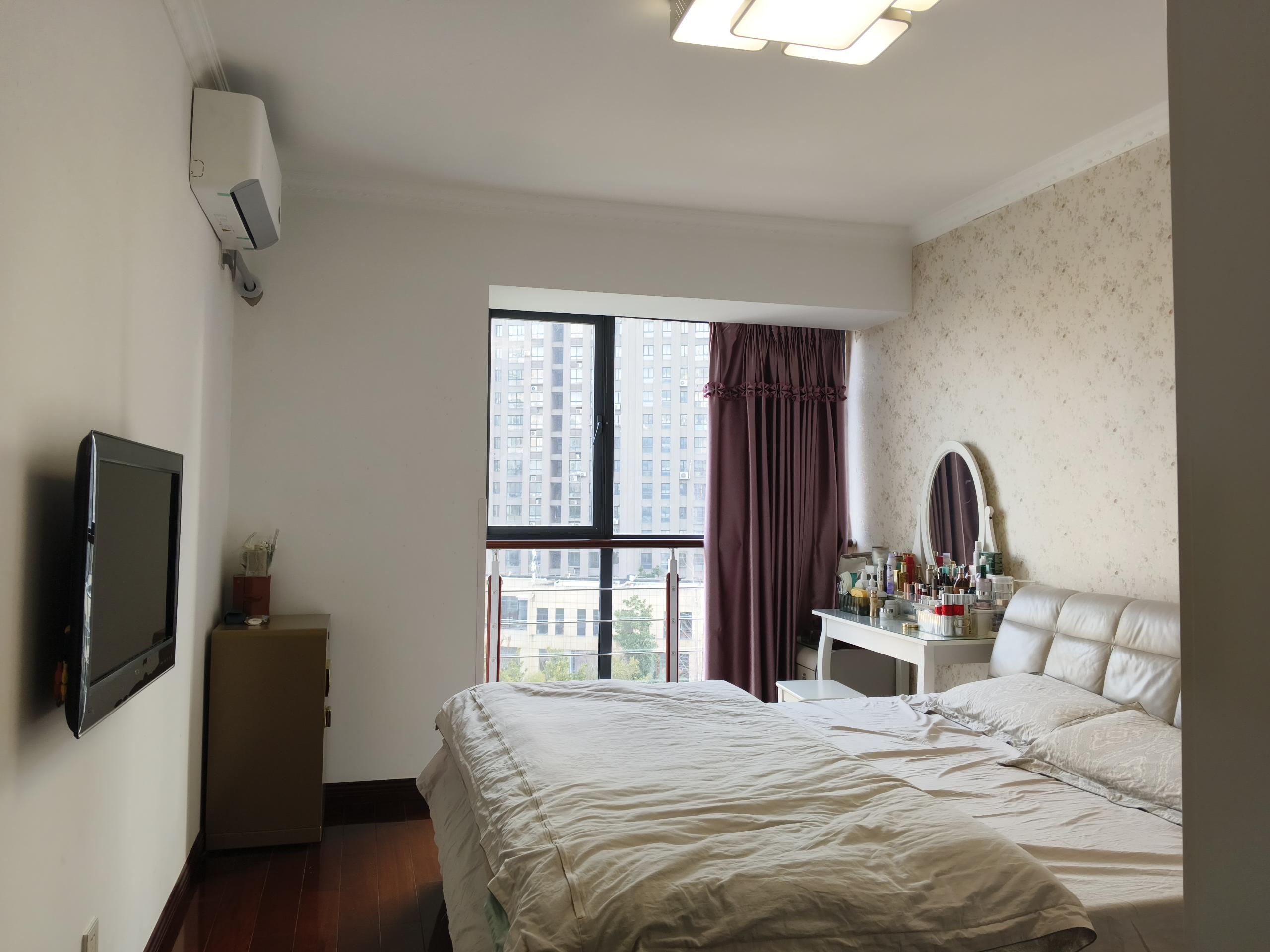 苏建阳光新城 4室2厅2卫 140m&sup2;