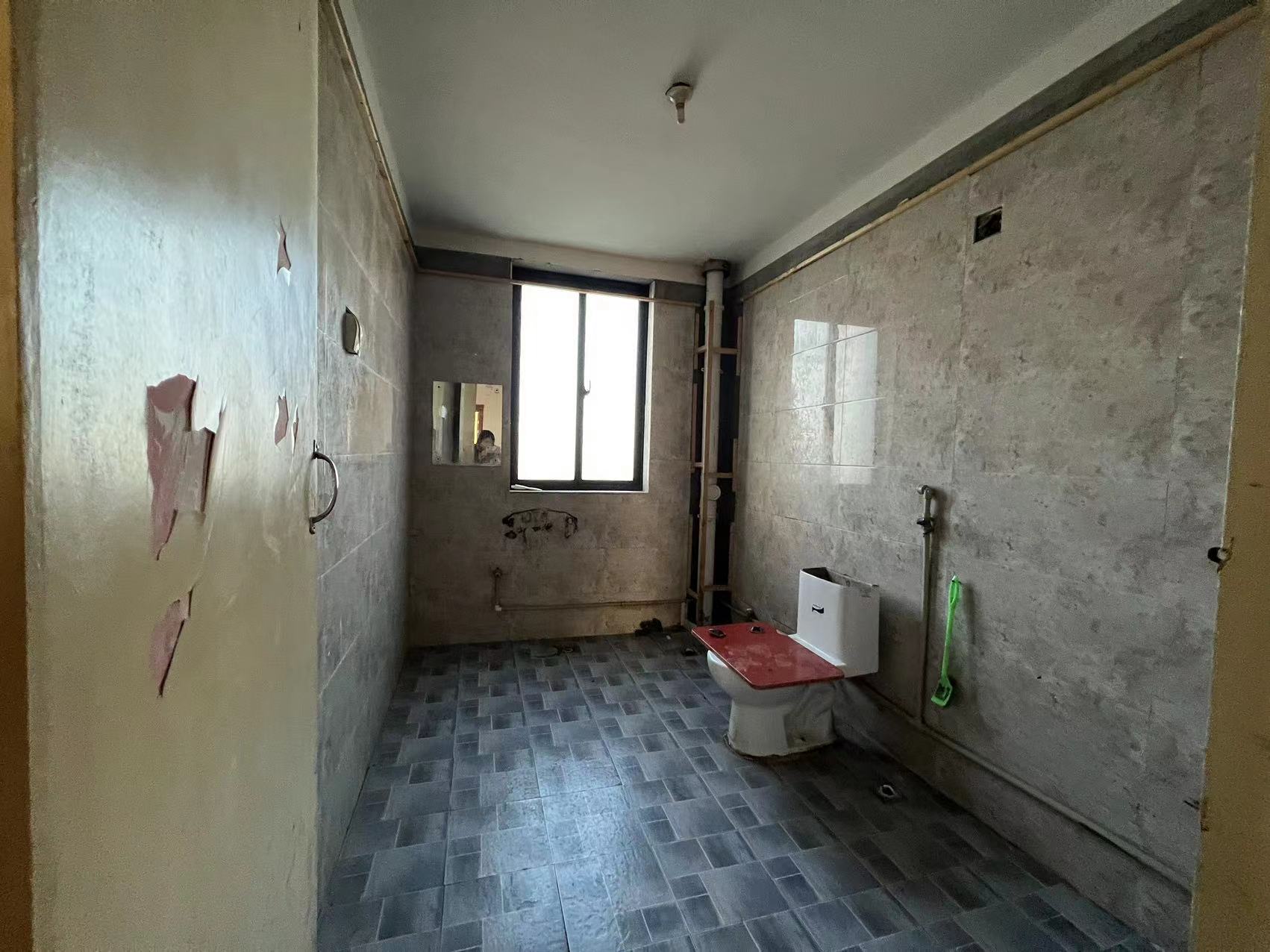 紫东南苑北区 3室1厅1卫 130.00m&sup2;