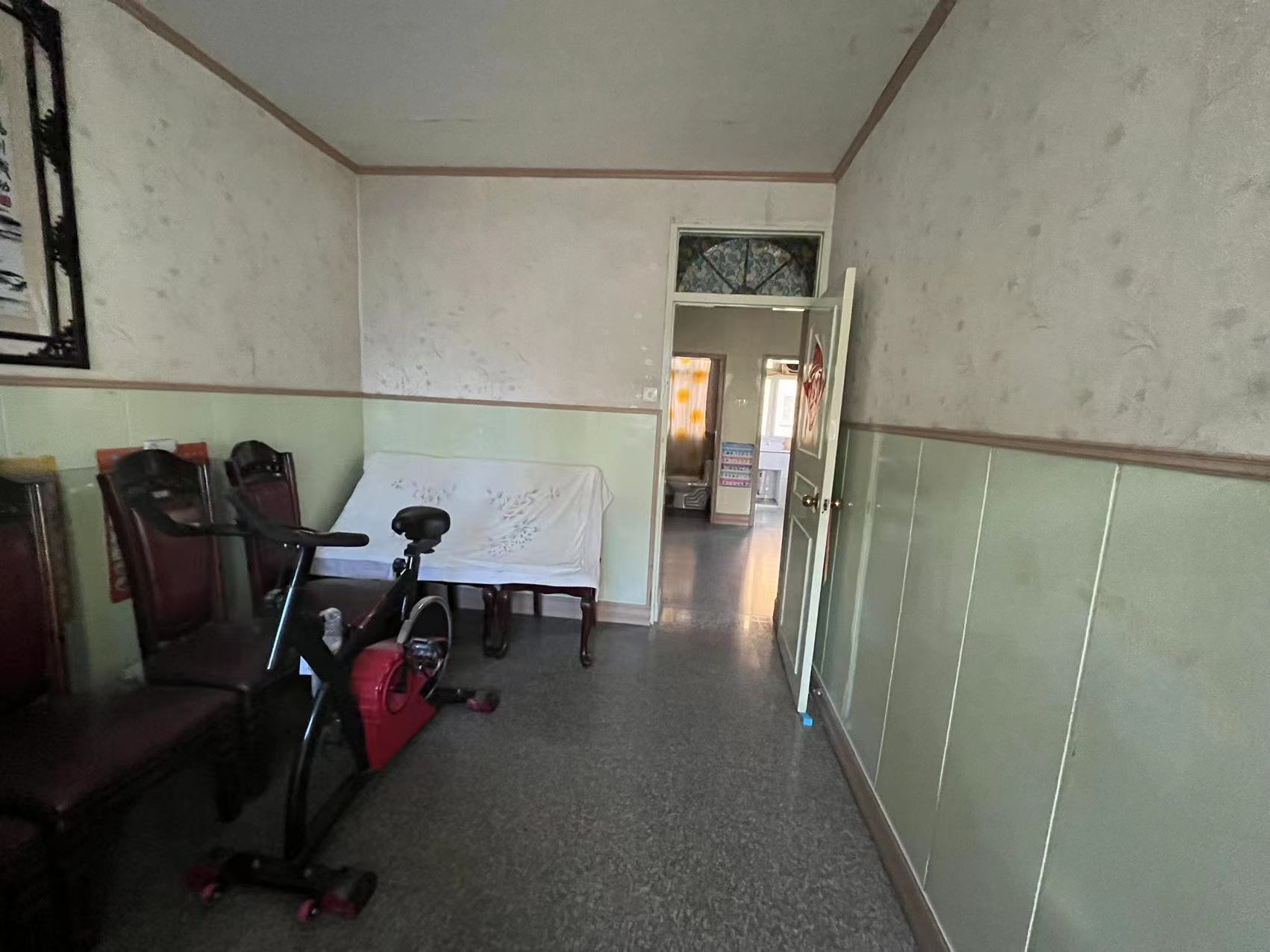 虹桥新村(朝霞路) 2室1厅1卫 60m&sup2;